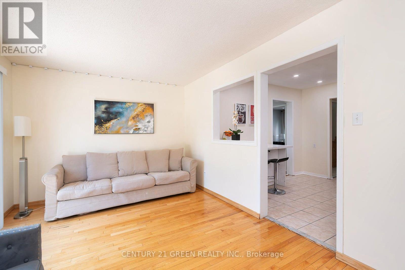 5806 Mersey Street, Mississauga, Ontario  L5V 1V9 - Photo 8 - W13709048