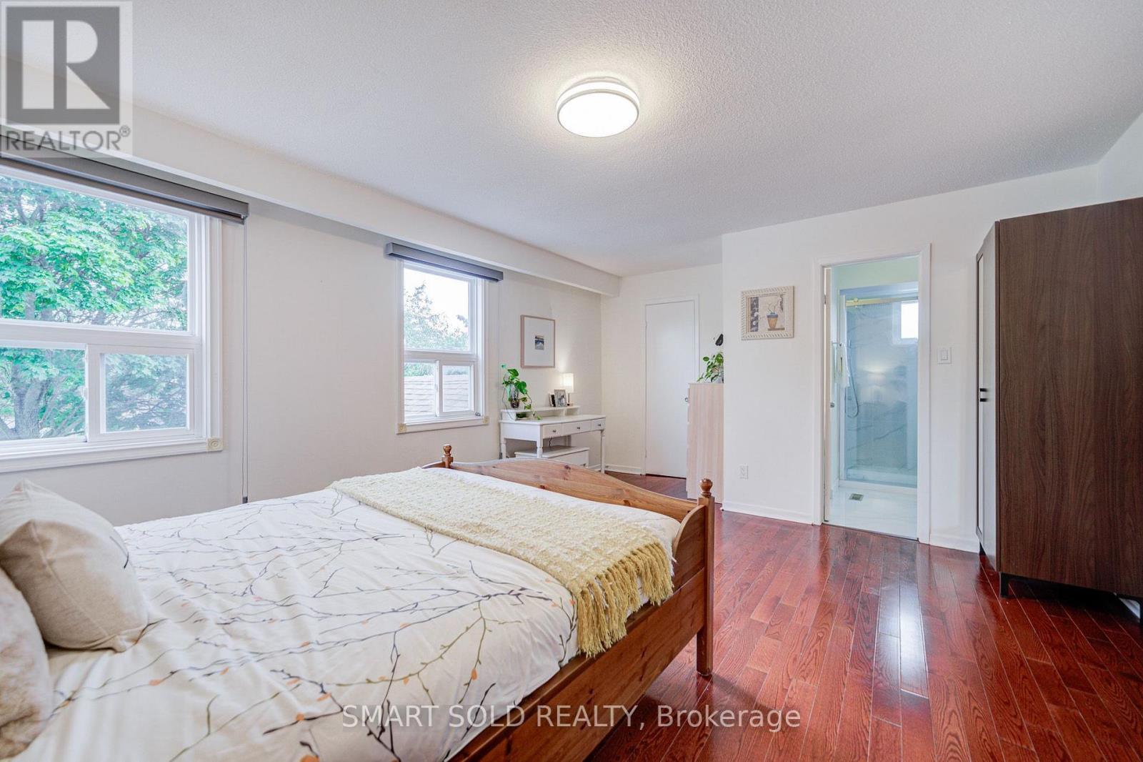 857 Messenger Meadow Drive, Mississauga, Ontario  L5C 3T1 - Photo 25 - W13709054