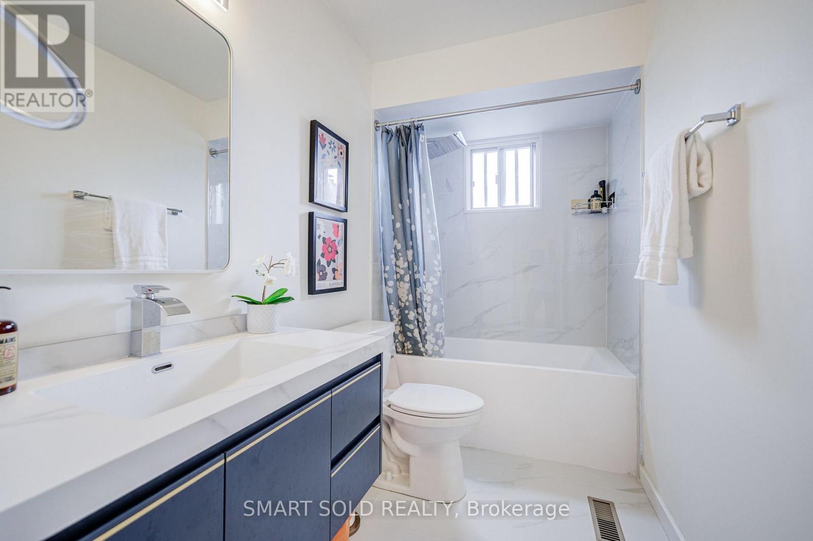 857 Messenger Meadow Drive, Mississauga, Ontario  L5C 3T1 - Photo 37 - W13709054