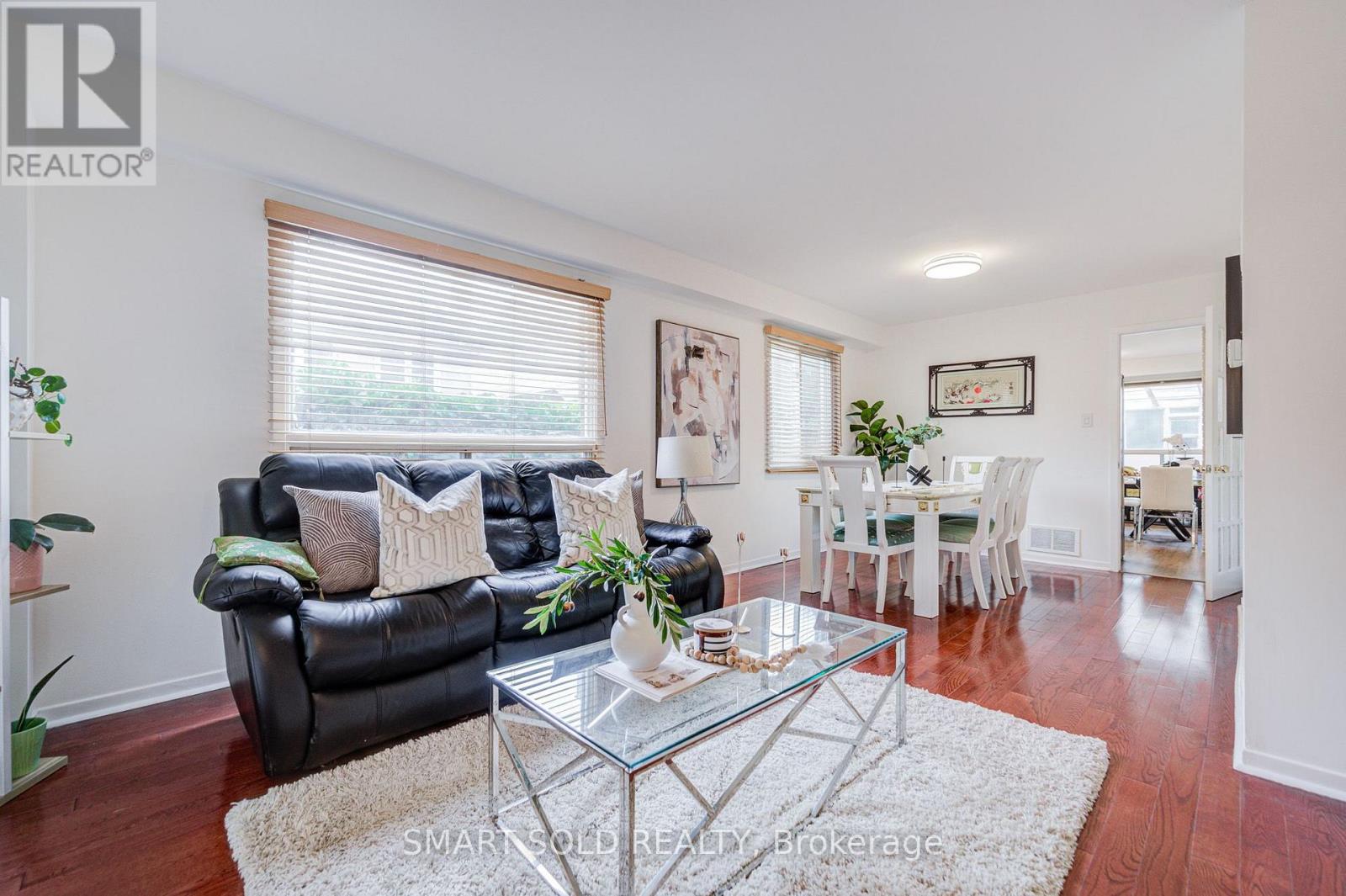 857 Messenger Meadow Drive, Mississauga, Ontario  L5C 3T1 - Photo 8 - W13709054
