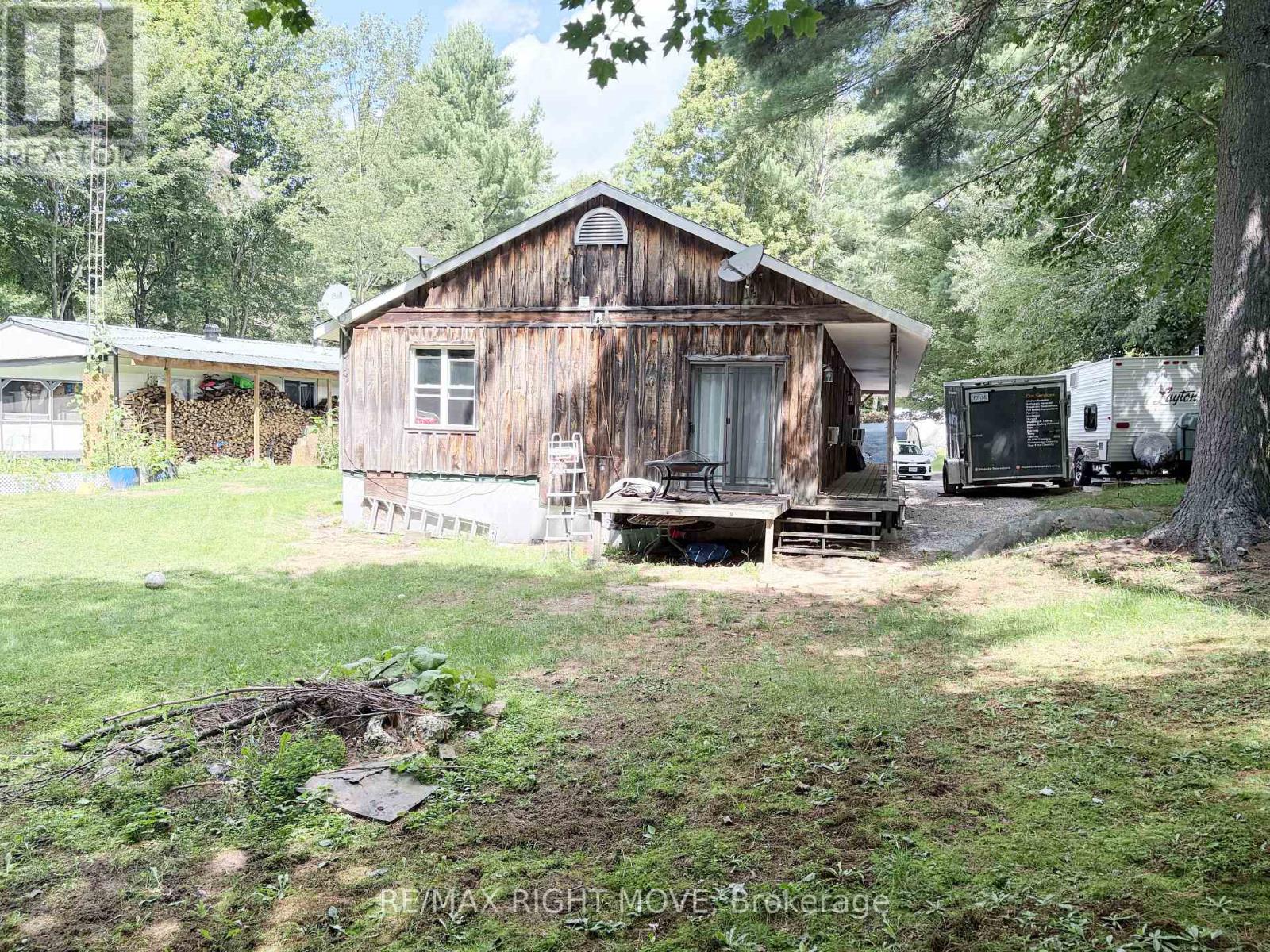 1062 4 Seasons Road, Gravenhurst, Ontario  P0E 1N0 - Photo 25 - X13709086