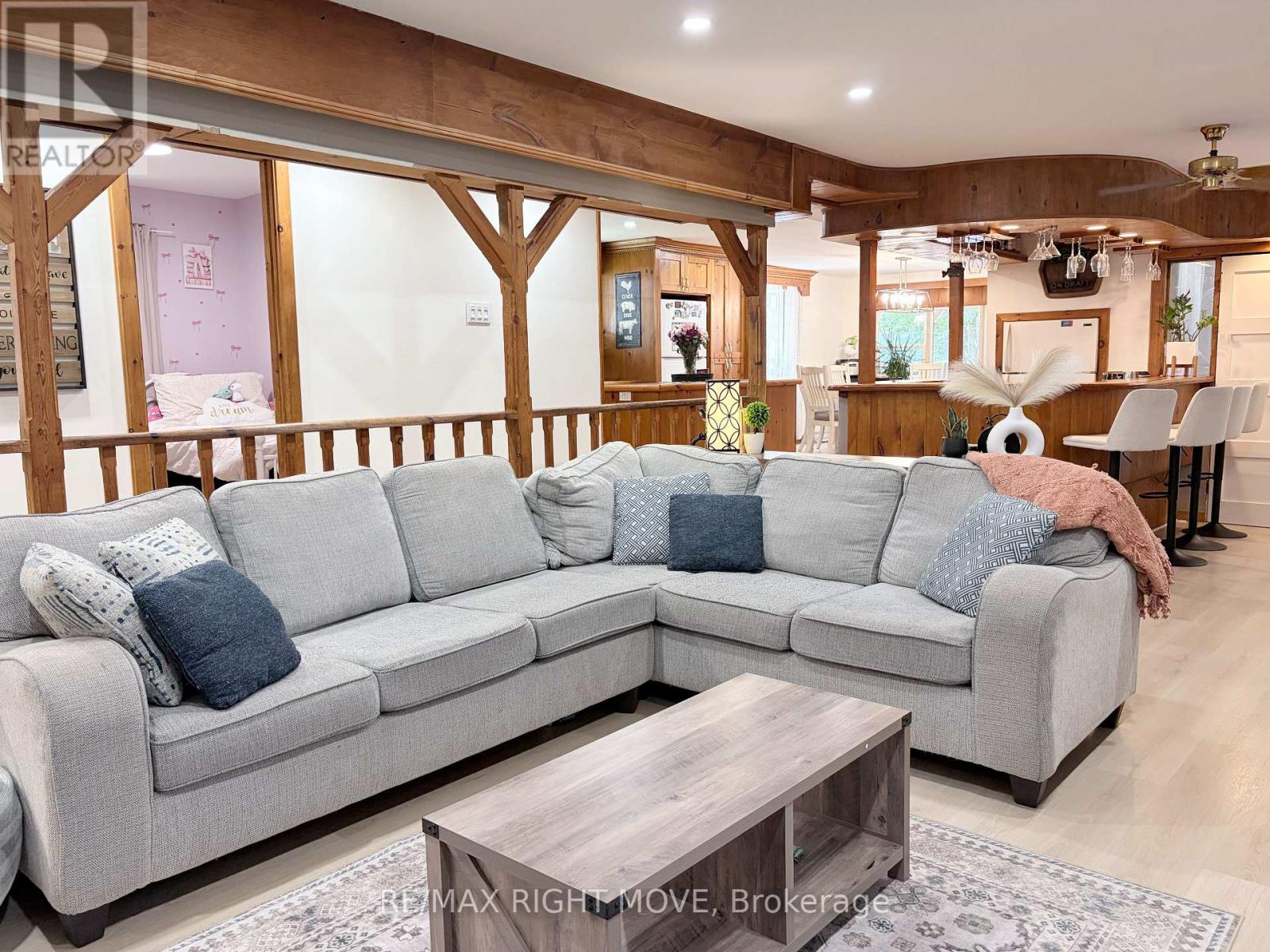 1062 4 Seasons Road, Gravenhurst, Ontario  P0E 1N0 - Photo 6 - X13709086