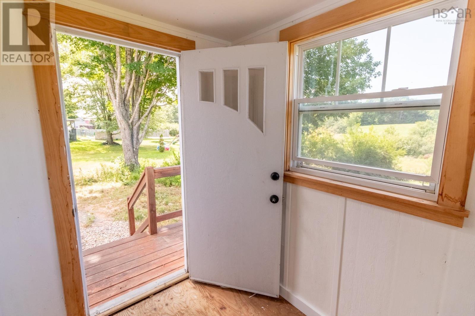 1549 Victoria Road, Dempseys Corner, Nova Scotia  B0P 1C0 - Photo 14 - 202621401