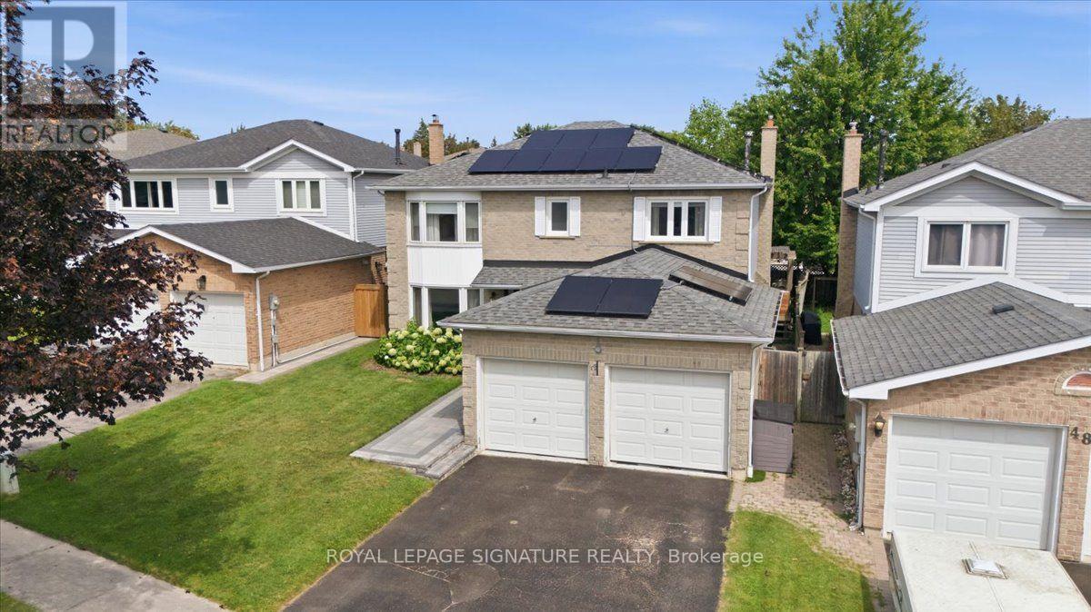 50 Lumsden Crescent, Whitby, Ontario  L1R 1G5 - Photo 2 - E13701106