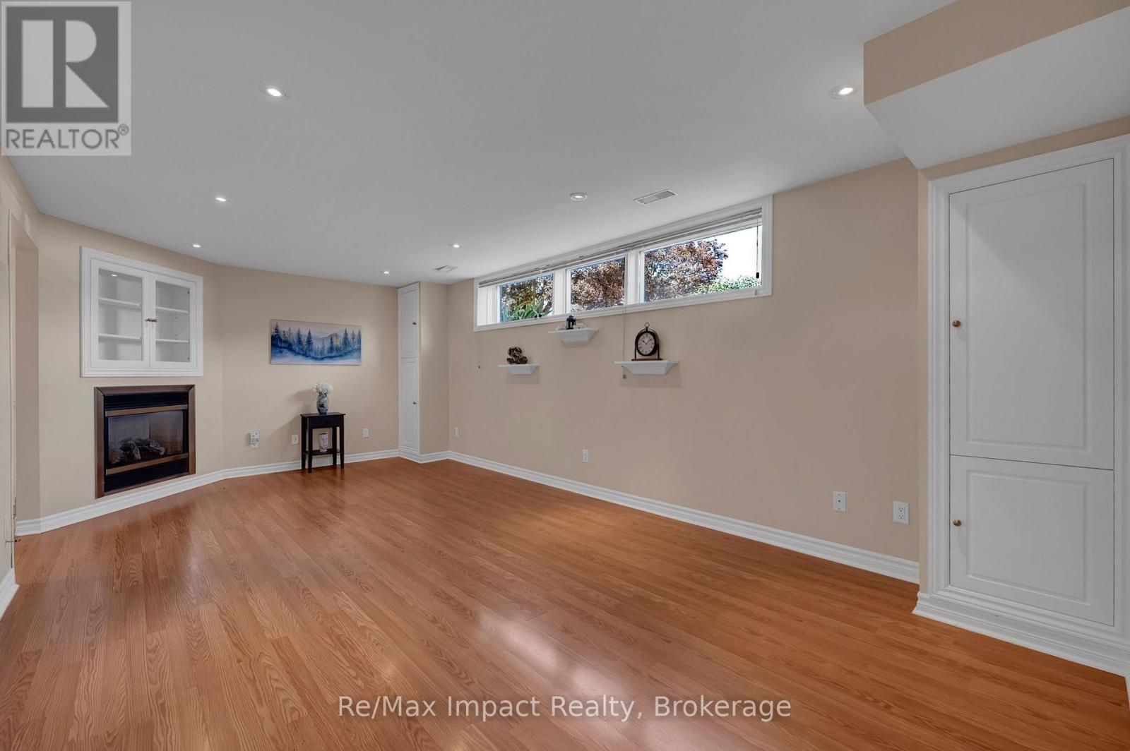 702 Westdale Court, Oshawa, Ontario  L1J 5B5 - Photo 24 - E13709178
