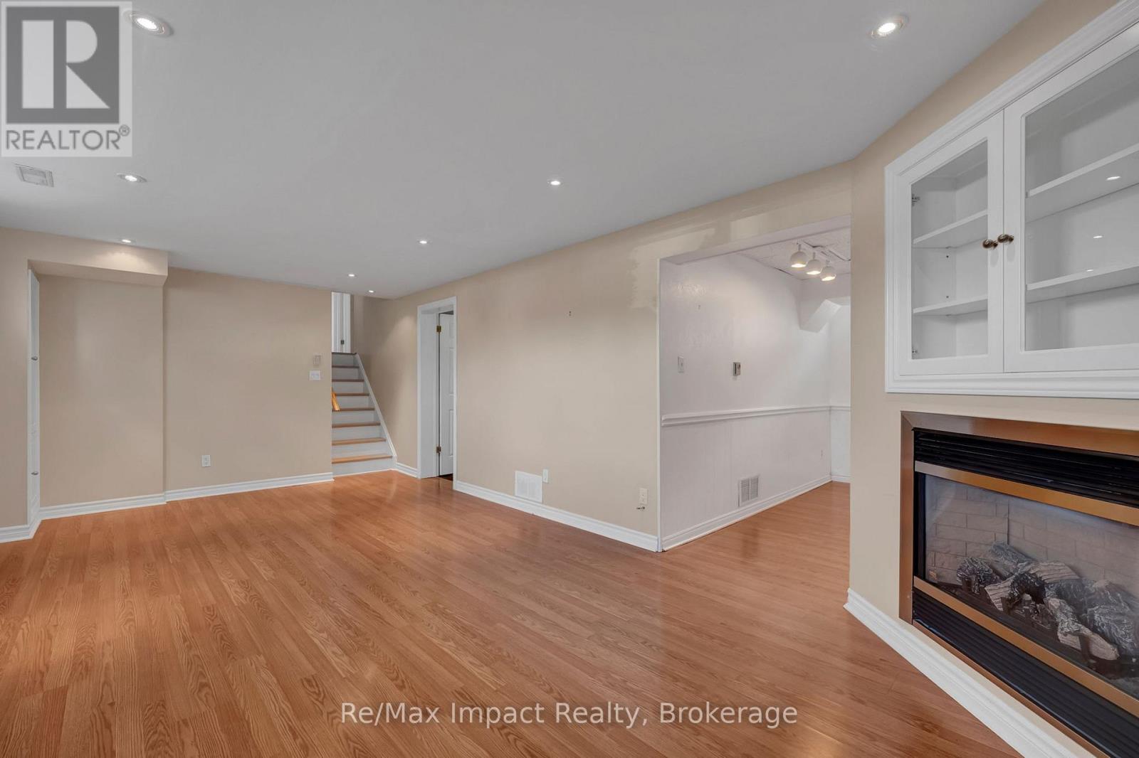 702 Westdale Court, Oshawa, Ontario  L1J 5B5 - Photo 26 - E13709178
