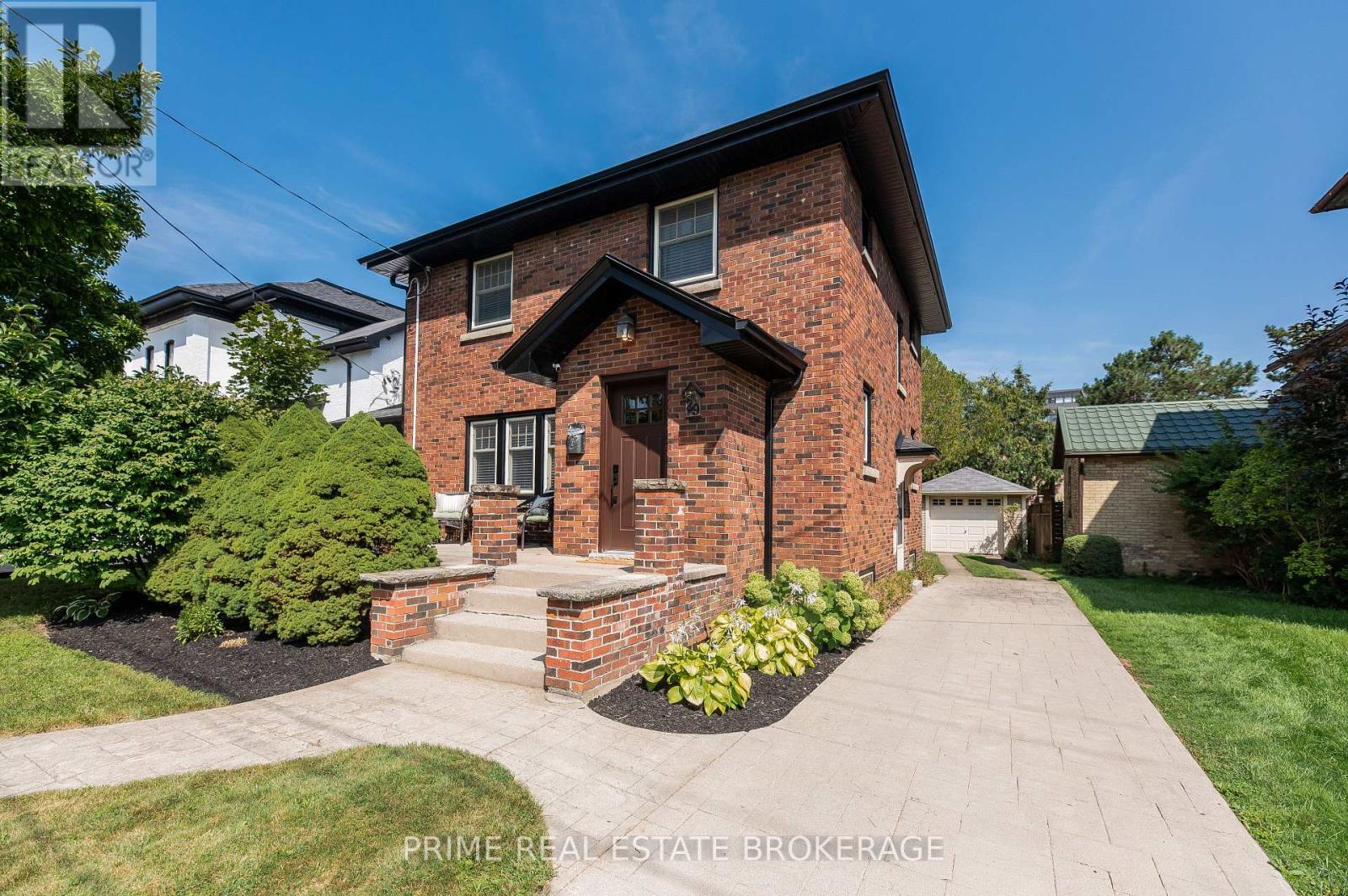 29 WELLINGTON STREET, St. Thomas, Ontario