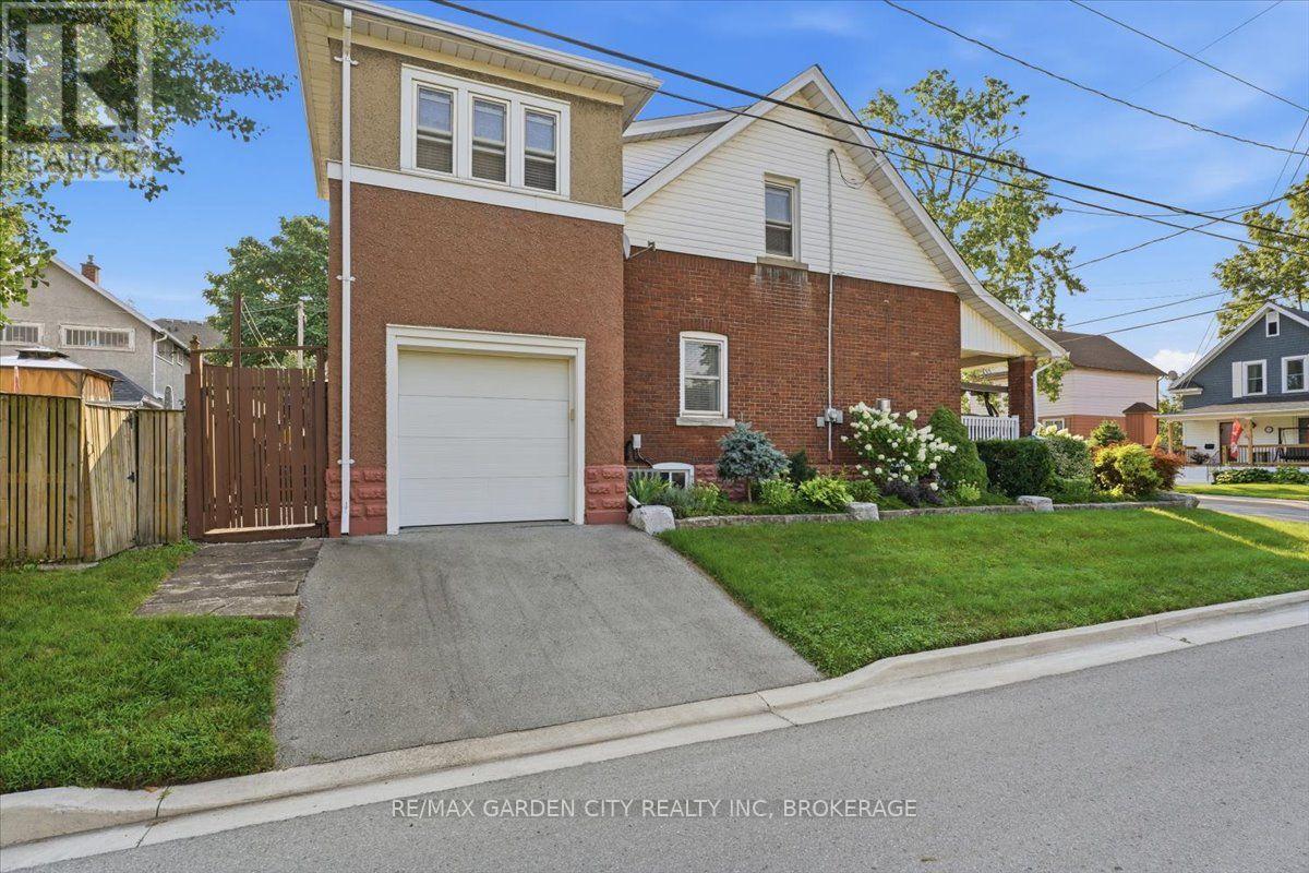 38 Fitch Street, Welland, Ontario  L3C 4V2 - Photo 4 - X13709126