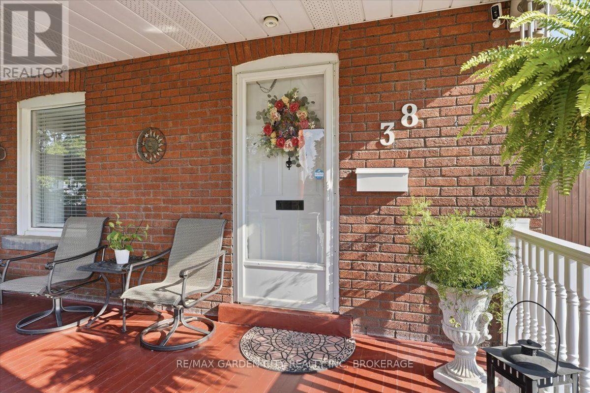 38 Fitch Street, Welland, Ontario  L3C 4V2 - Photo 7 - X13709126