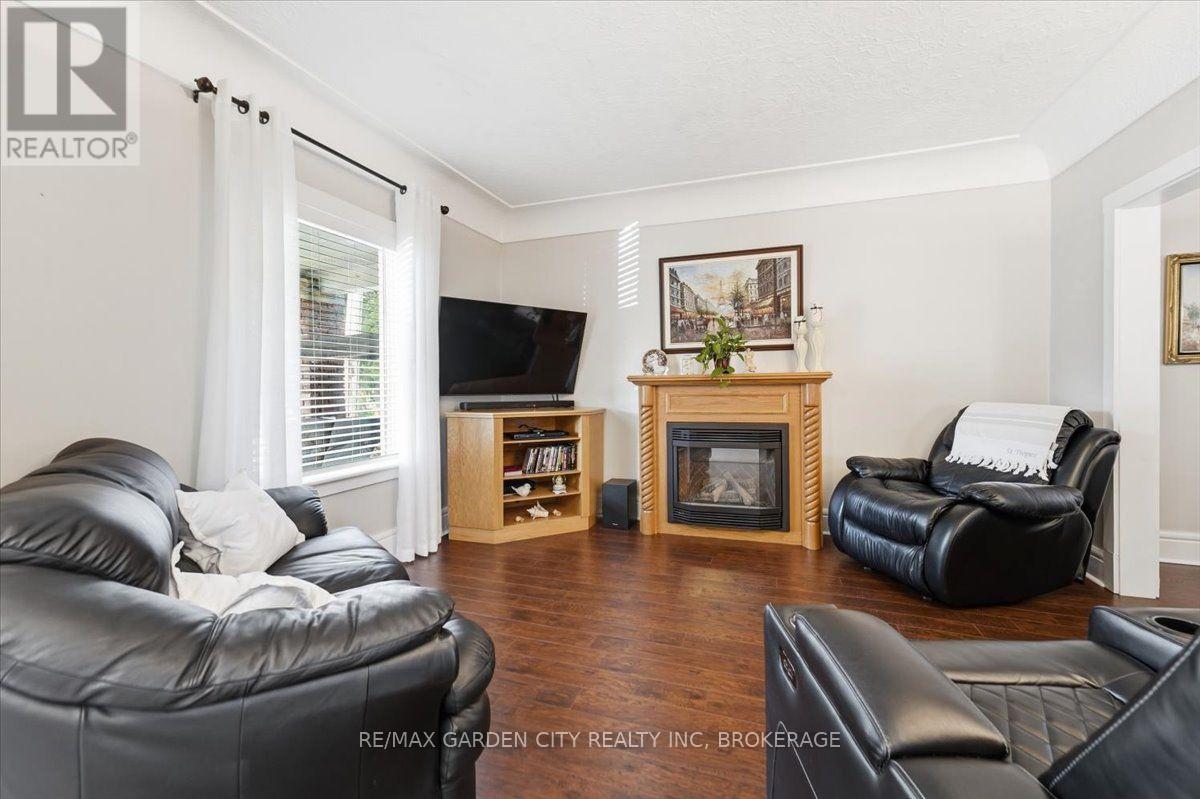 38 Fitch Street, Welland, Ontario  L3C 4V2 - Photo 9 - X13709126