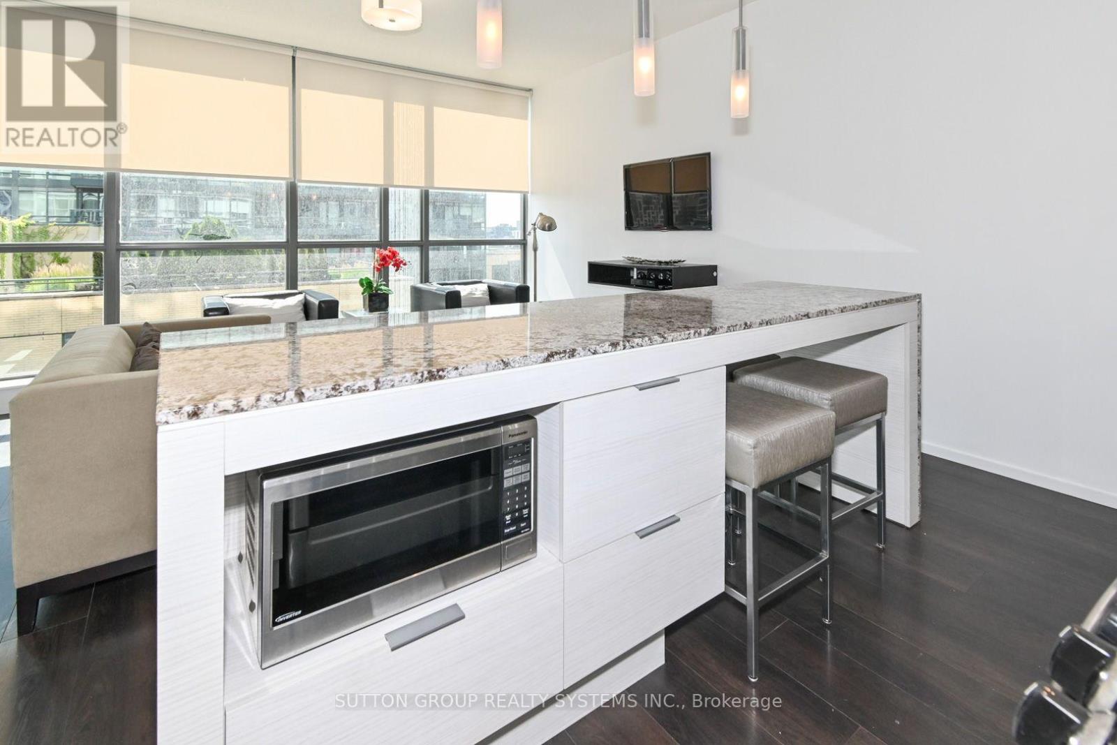1408 - 8 Charlotte Street, Toronto, Ontario  M5V 0K4 - Photo 6 - C13709170