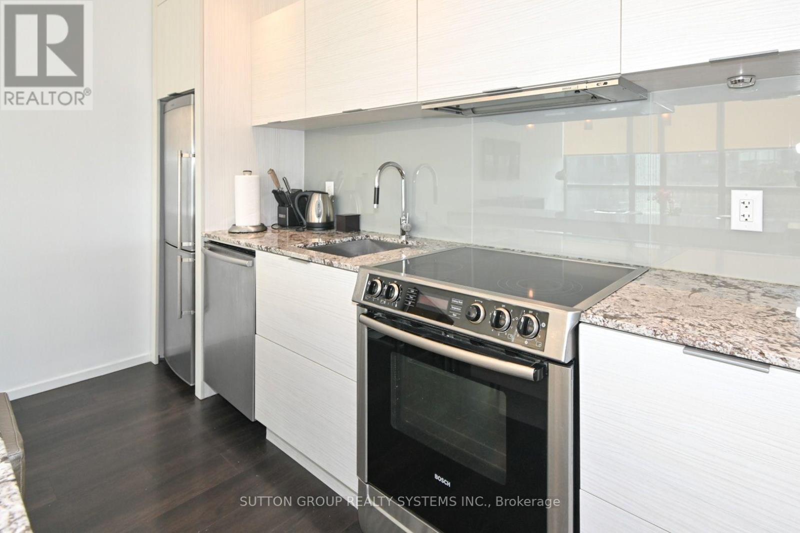 1408 - 8 Charlotte Street, Toronto, Ontario  M5V 0K4 - Photo 7 - C13709170