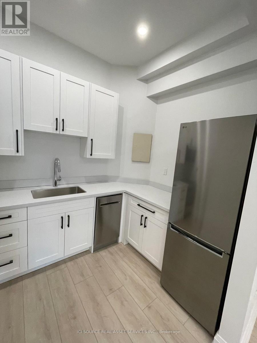 1 - 754 Queen Street E, Toronto, Ontario  M4M 1H4 - Photo 8 - E13709130