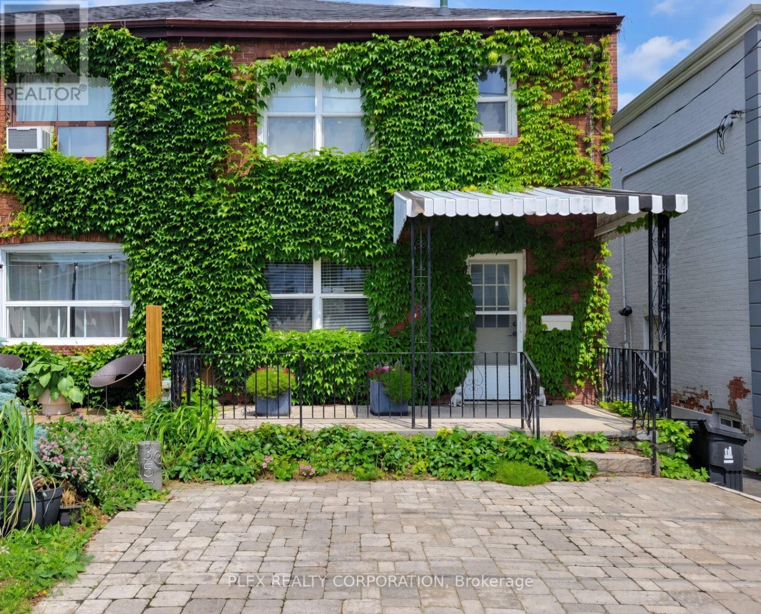 357 VICTORIA PARK AVENUE, Toronto, Ontario