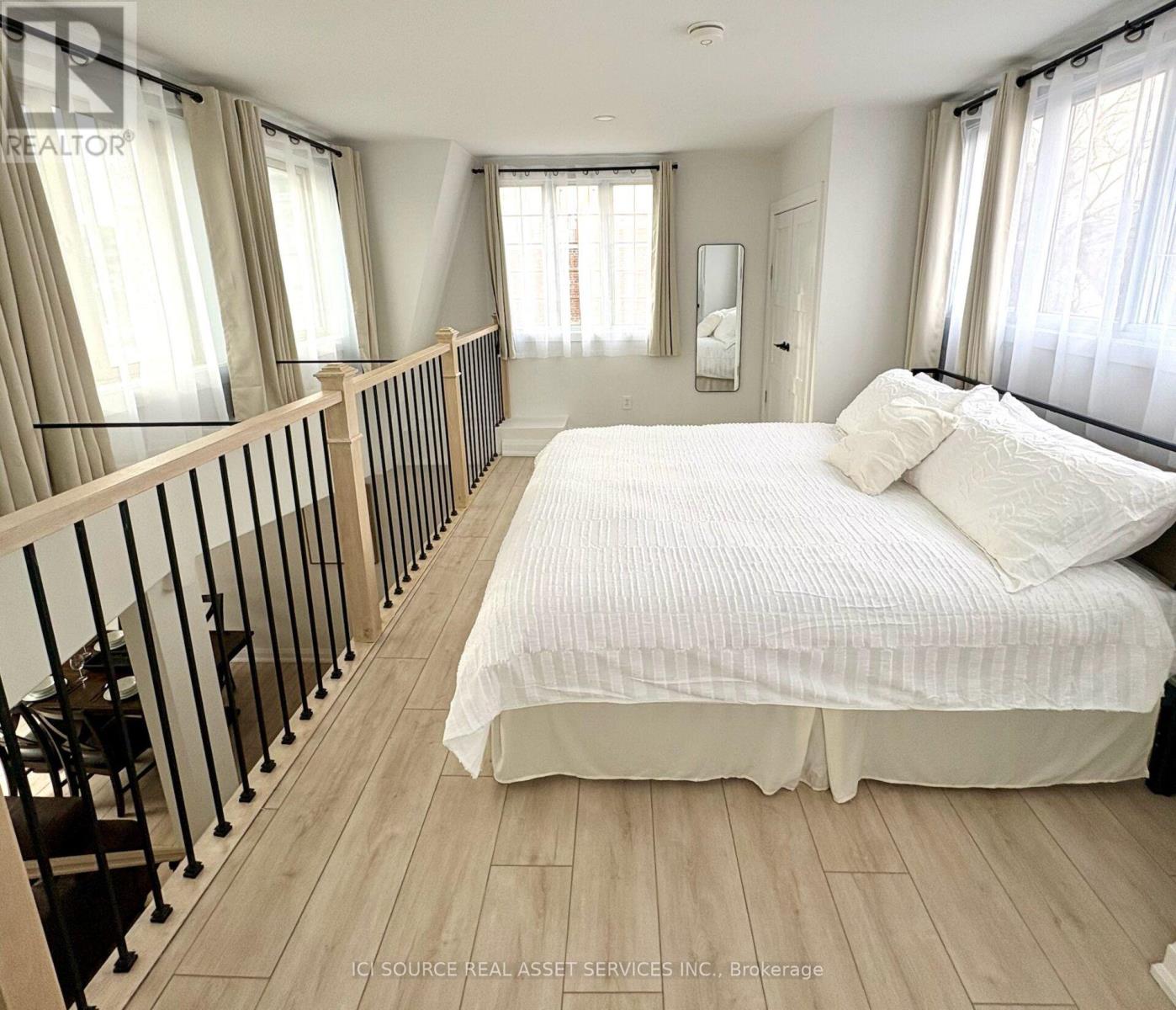 2 - 754 Queen Street E, Toronto, Ontario  M4M 1H4 - Photo 18 - E13709142