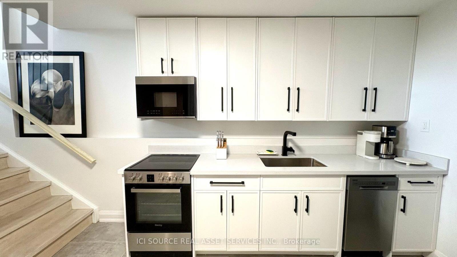 2 - 754 Queen Street E, Toronto, Ontario  M4M 1H4 - Photo 22 - E13709142