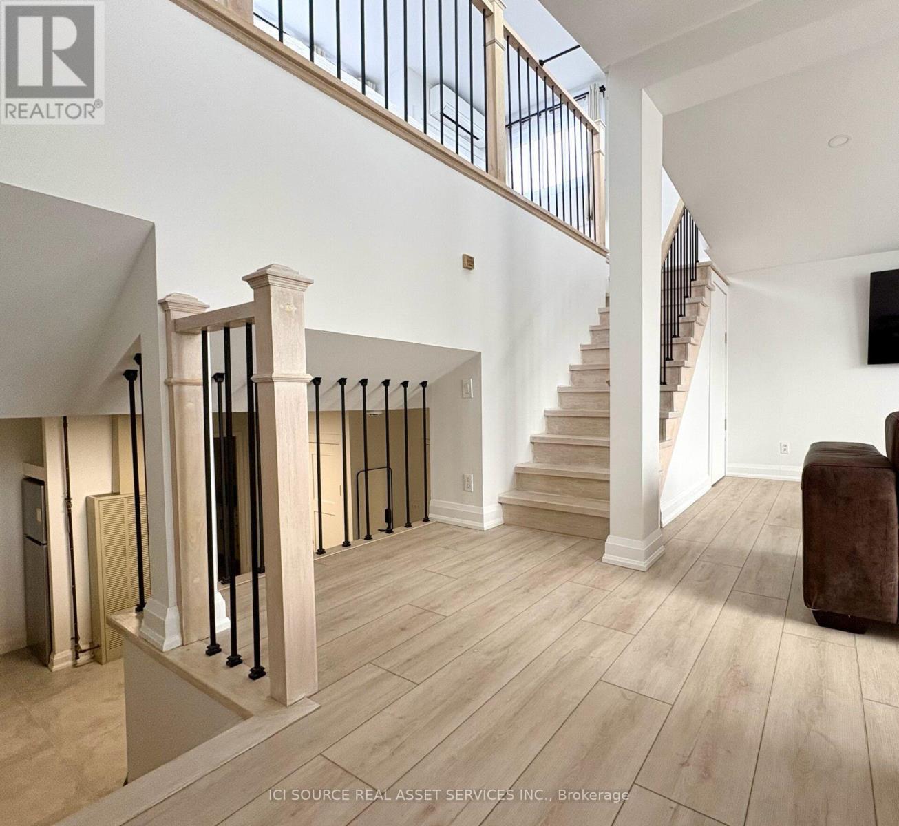 2 - 754 Queen Street E, Toronto, Ontario  M4M 1H4 - Photo 28 - E13709142