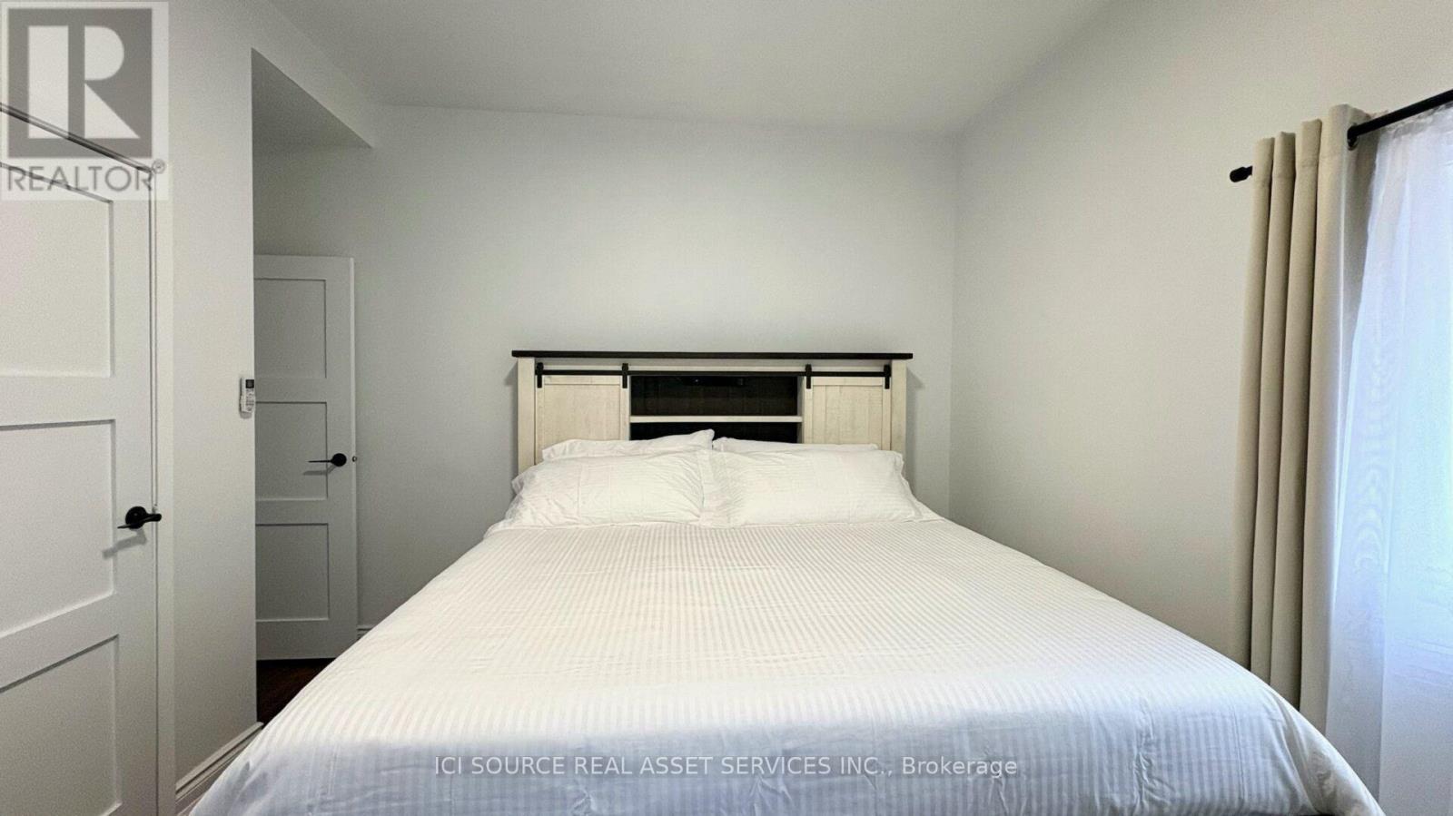 4 - 754 Queen Street E, Toronto, Ontario  M4M 1H4 - Photo 27 - E13709154