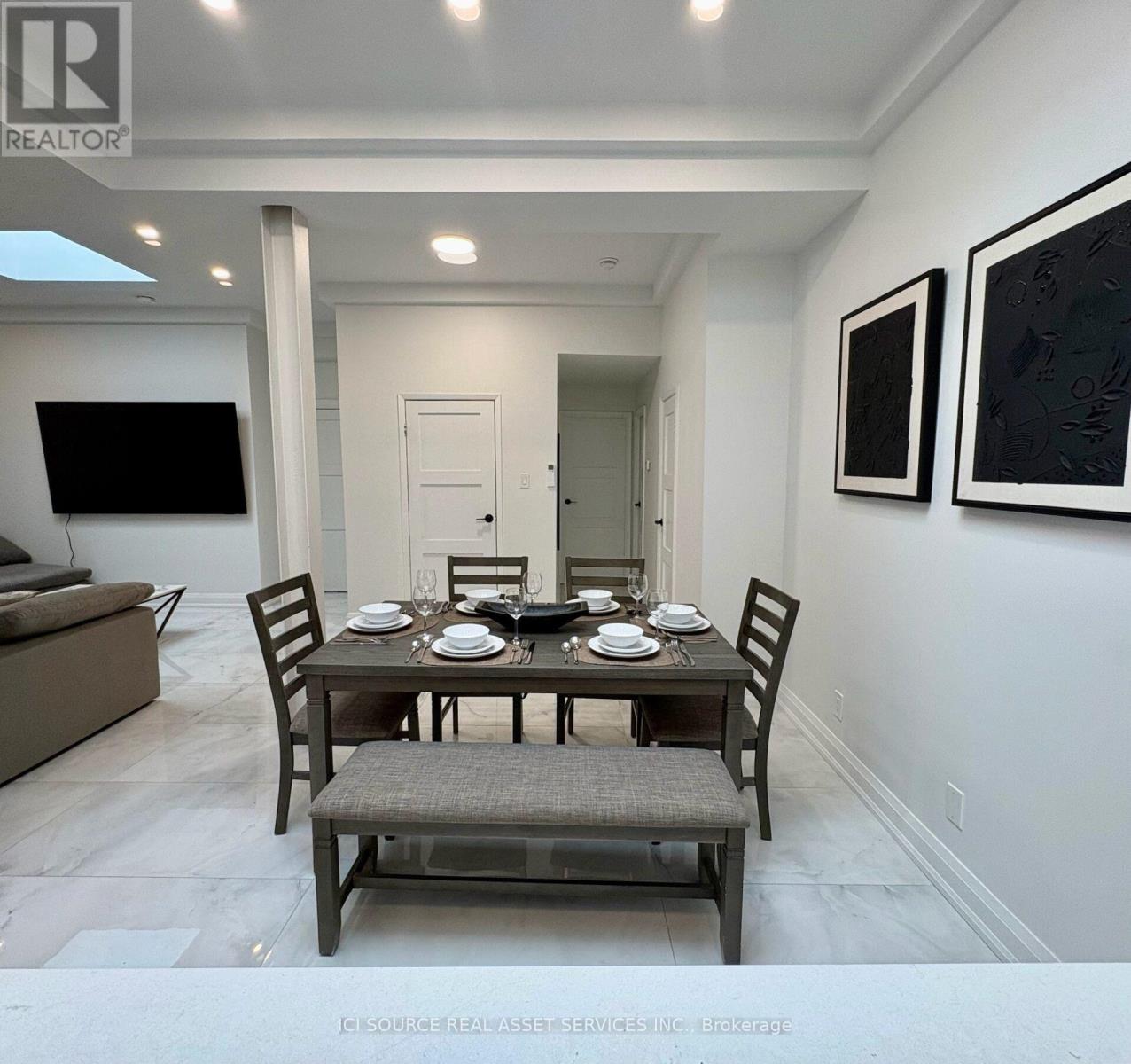 3 - 754 Queen Street E, Toronto, Ontario  M4M 1H4 - Photo 11 - E13709174