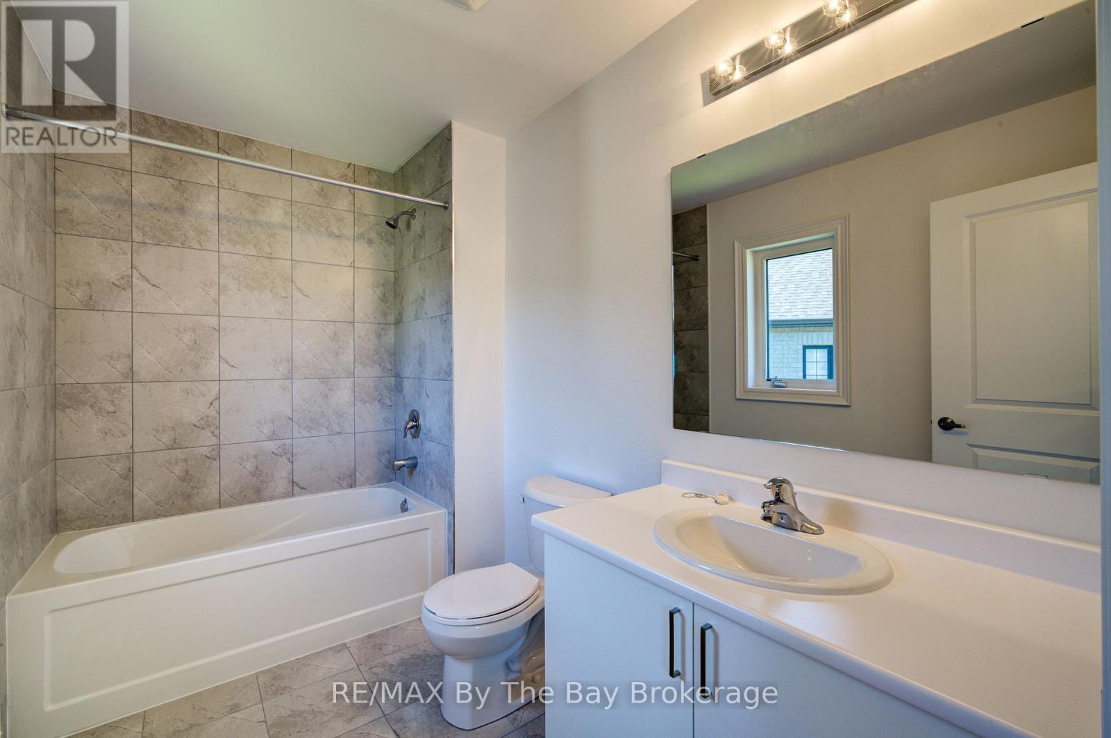 25 Amber Drive, Wasaga Beach, Ontario  L9Z 0R9 - Photo 32 - S13709112