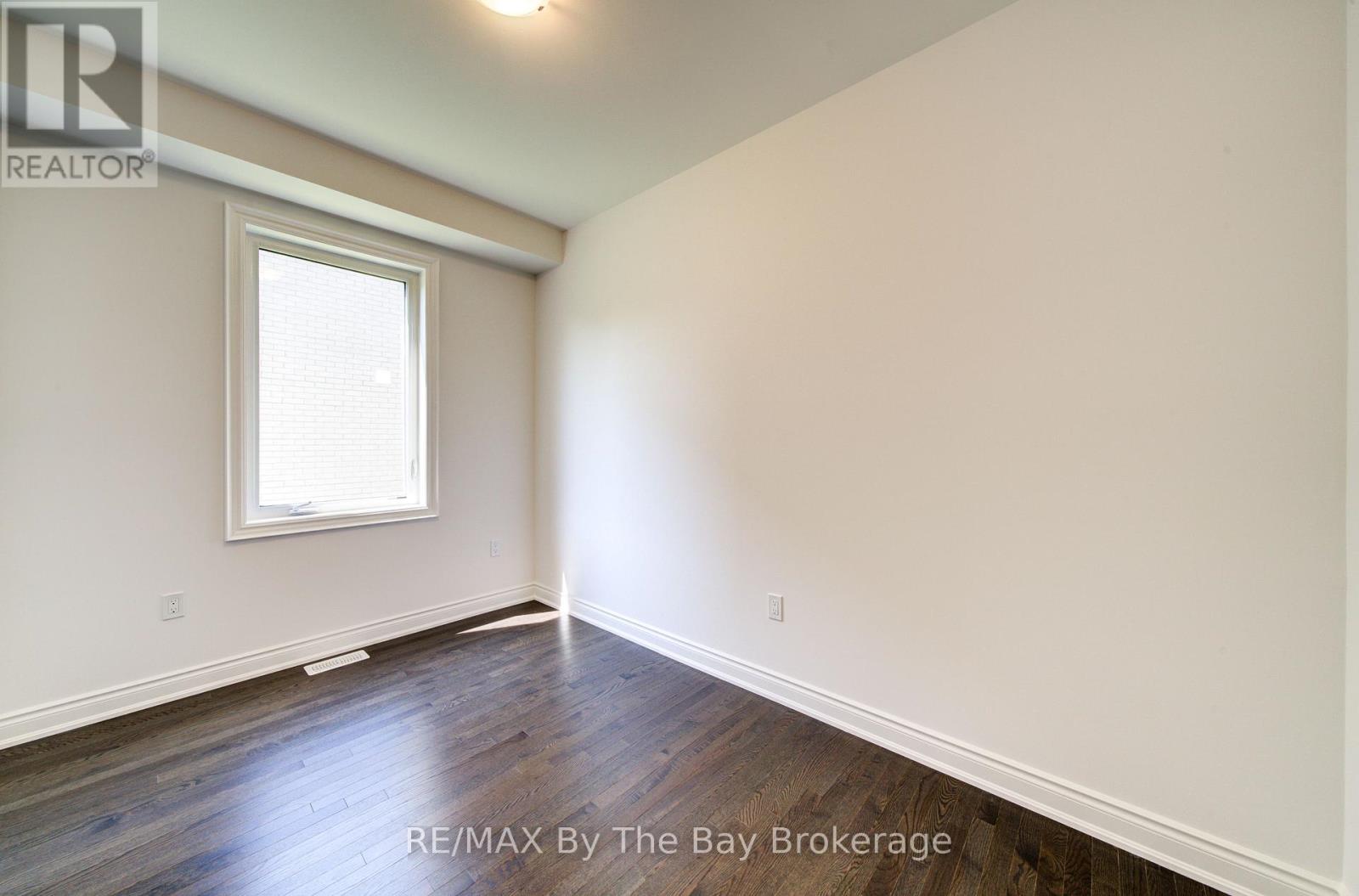 25 Amber Drive, Wasaga Beach, Ontario  L9Z 0R9 - Photo 7 - S13709112