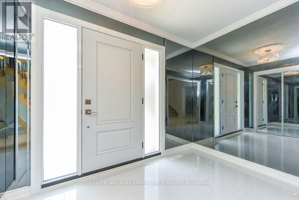 24 Marconi Avenue, Vaughan, Ontario  L4L 7A5 - Photo 5 - N13709158