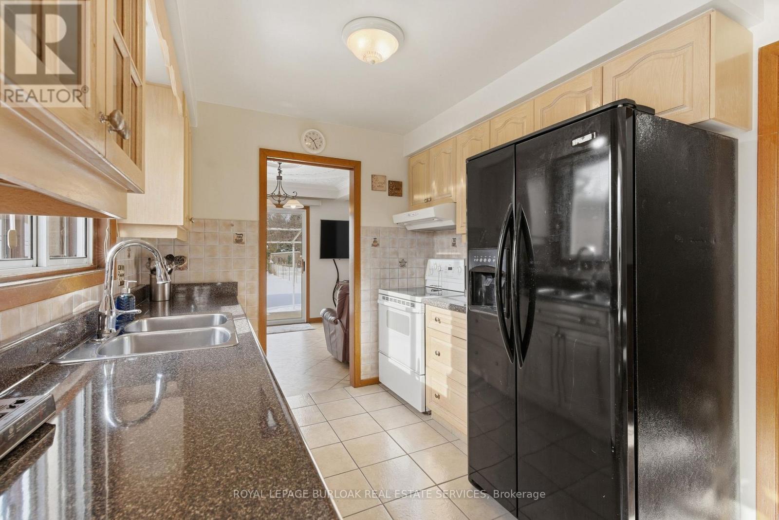 44 Browns Line, Toronto, Ontario  M8W 3S9 - Photo 10 - W13709116