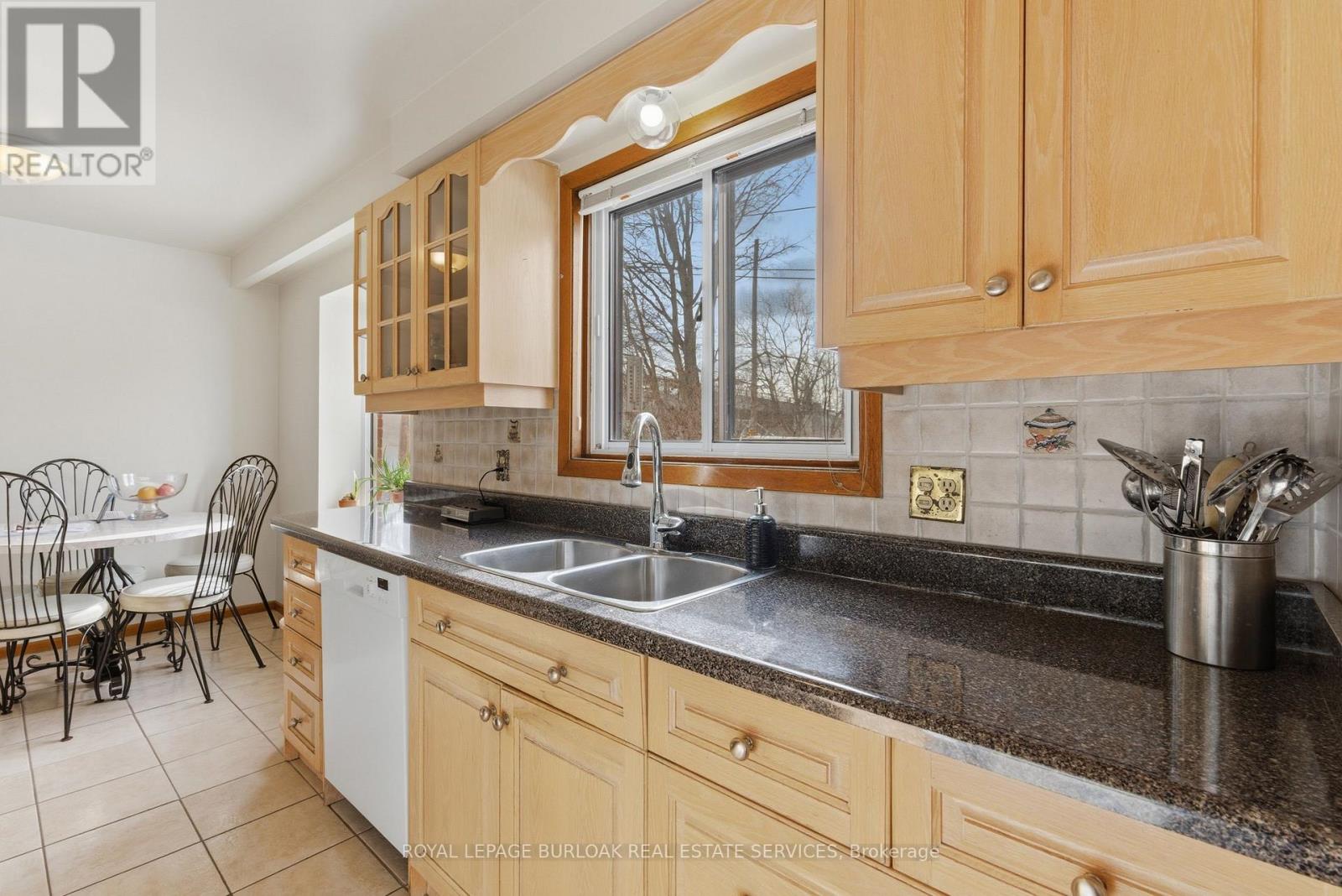 44 Browns Line, Toronto, Ontario  M8W 3S9 - Photo 9 - W13709116