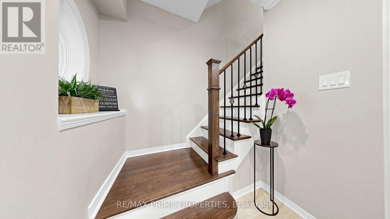 18b - 1084 Queen Street W, Mississauga, Ontario  L5H 4K4 - Photo 2 - W13709128