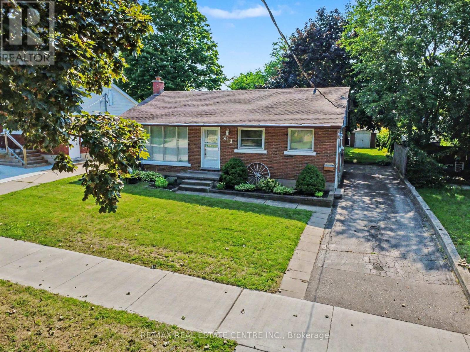 209 FRANKLIN STREET S, Kitchener, Ontario