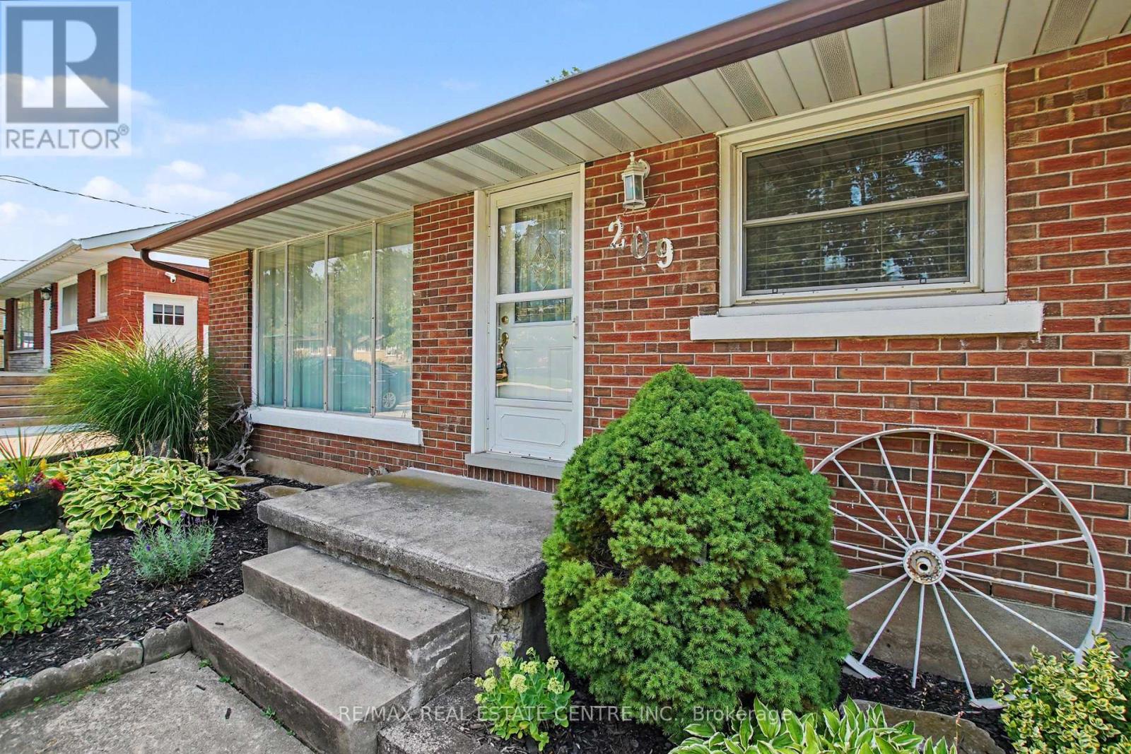 209 Franklin Street S, Kitchener, Ontario  N2C 1R8 - Photo 4 - X13709140