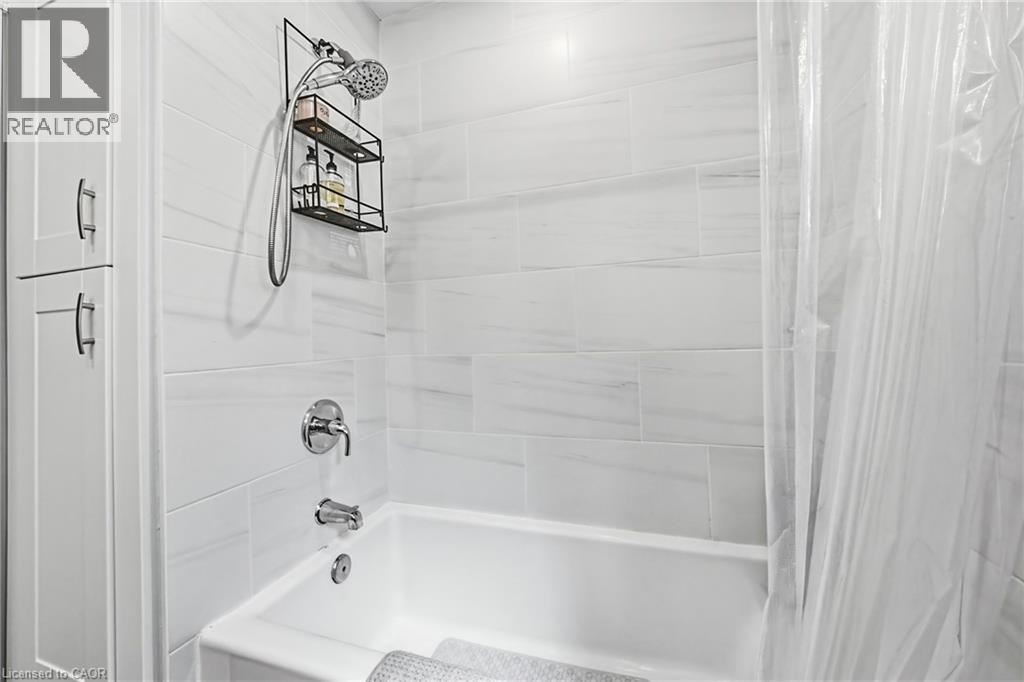 30 Cumberland Avenue, Hamilton, Ontario  L8M 1Y7 - Photo 21 - 40852514