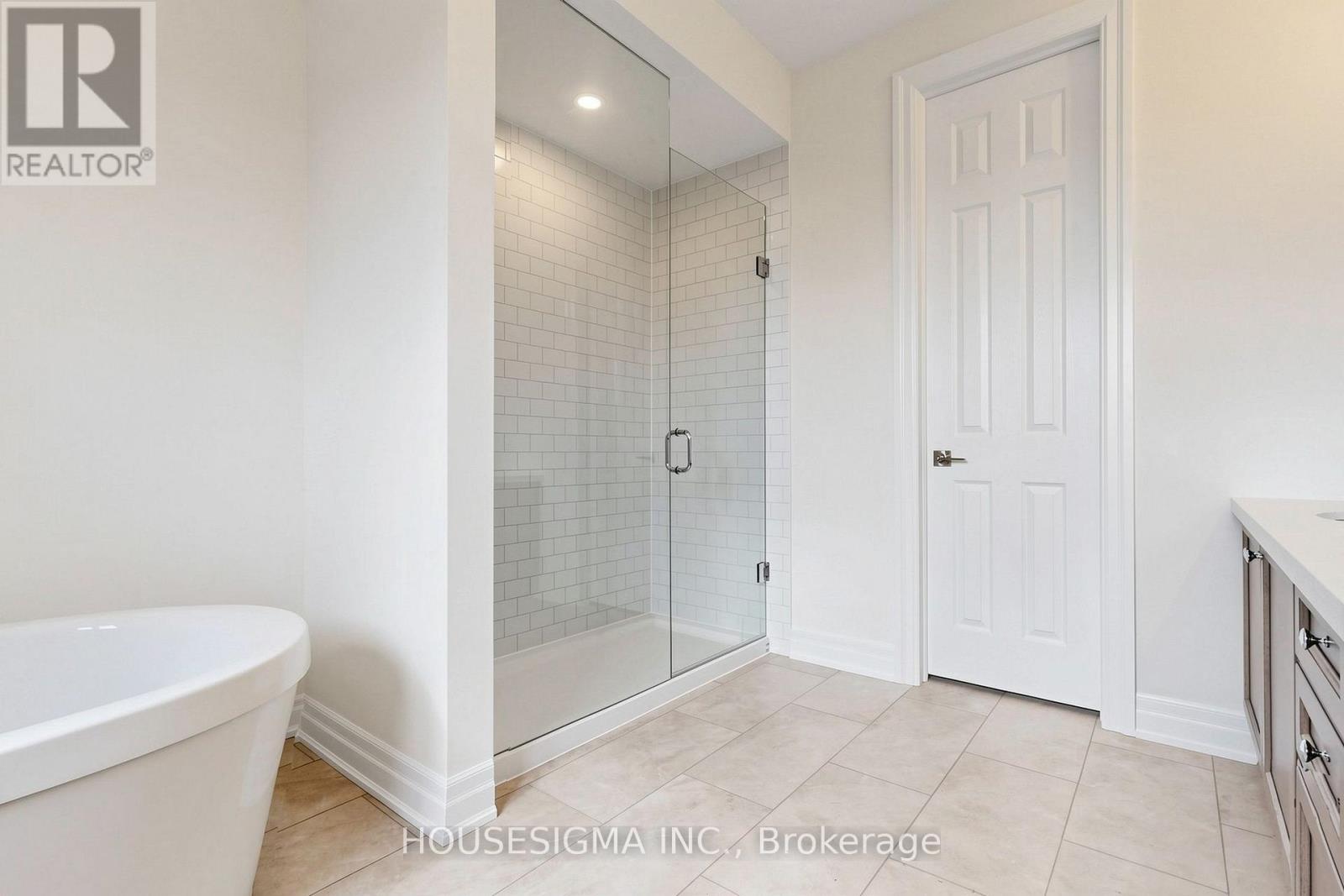 10 Max Bulmer Court, Georgina, Ontario  L3X 3J9 - Photo 16 - N13703694