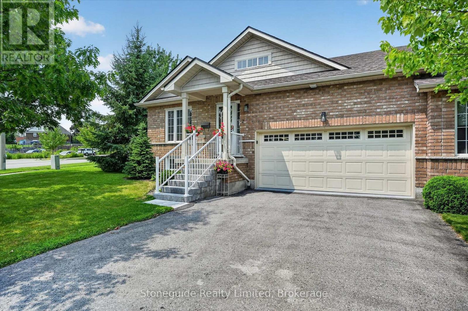 2 - 909 Wentworth Street, Peterborough, Ontario  K9J 8R7 - Photo 2 - X13709196