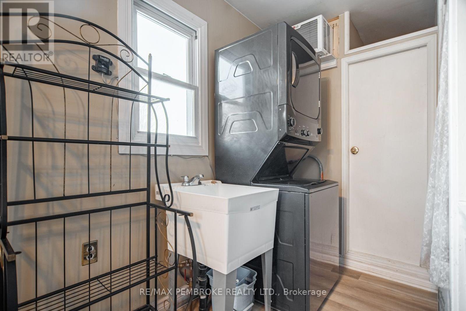 561 Hamilton Street W, Laurentian Valley, Ontario  K8A 6N9 - Photo 21 - X13709200