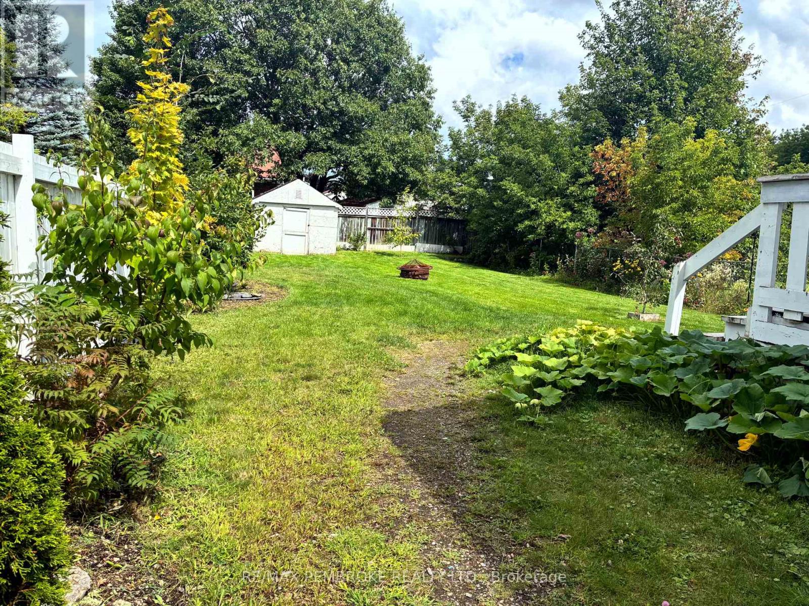 561 Hamilton Street W, Laurentian Valley, Ontario  K8A 6N9 - Photo 24 - X13709200