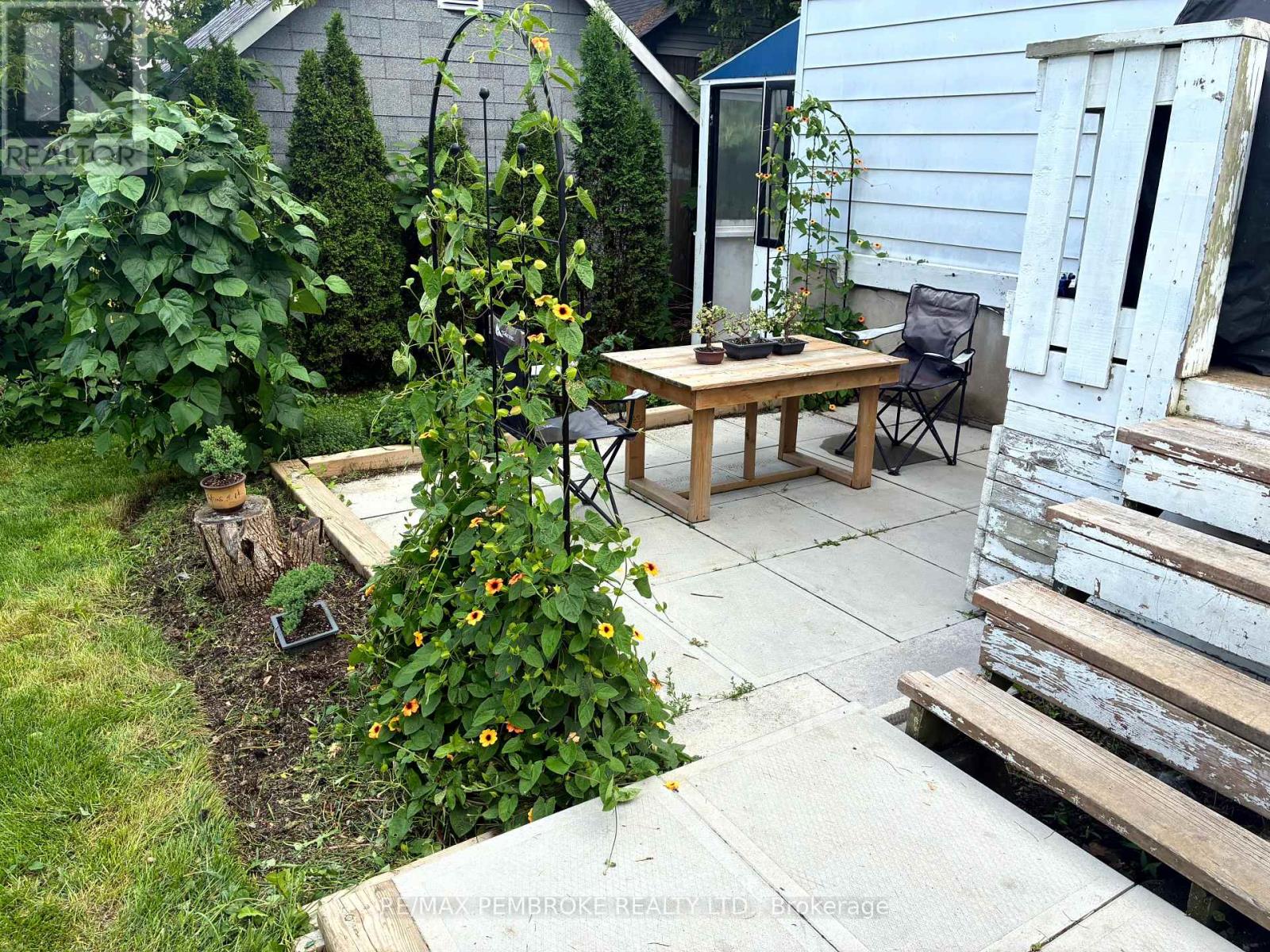 561 Hamilton Street W, Laurentian Valley, Ontario  K8A 6N9 - Photo 28 - X13709200