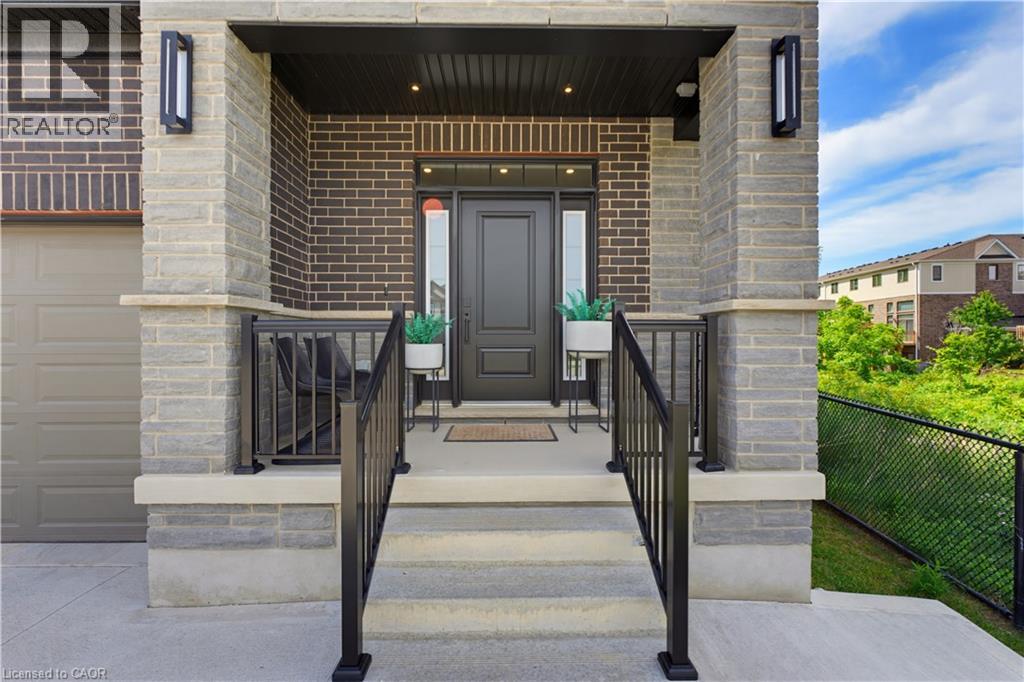 647 Blair Creek Drive, Kitchener, Ontario  N2P 0E7 - Photo 4 - 40841016