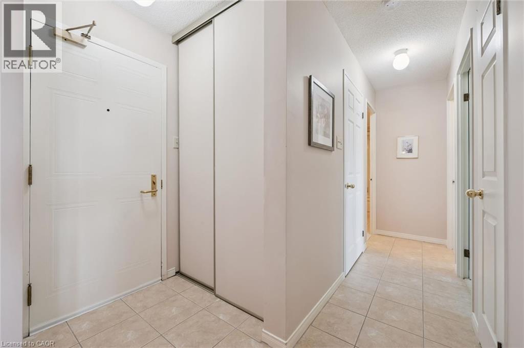 265 Westcourt Place Unit# Ph04, Waterloo, Ontario  N2L 6E4 - Photo 5 - 40850568