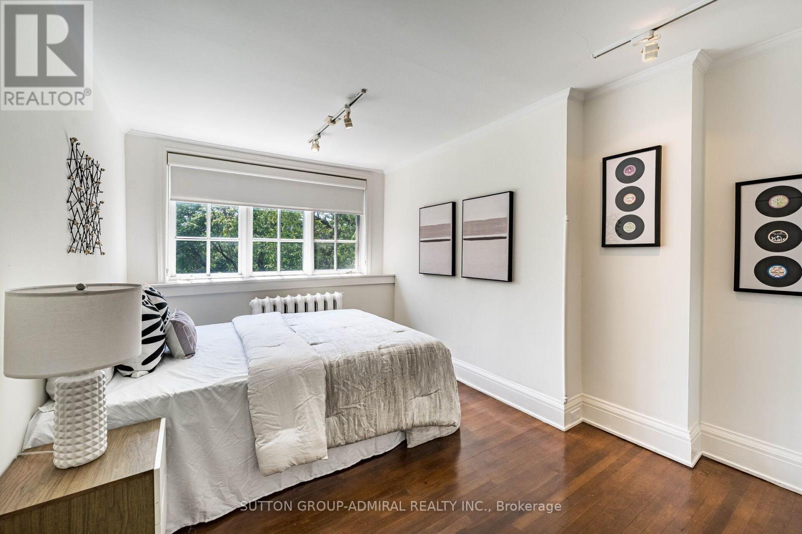 63 Highland Avenue, Toronto, Ontario  M4W 2A2 - Photo 33 - C13542212