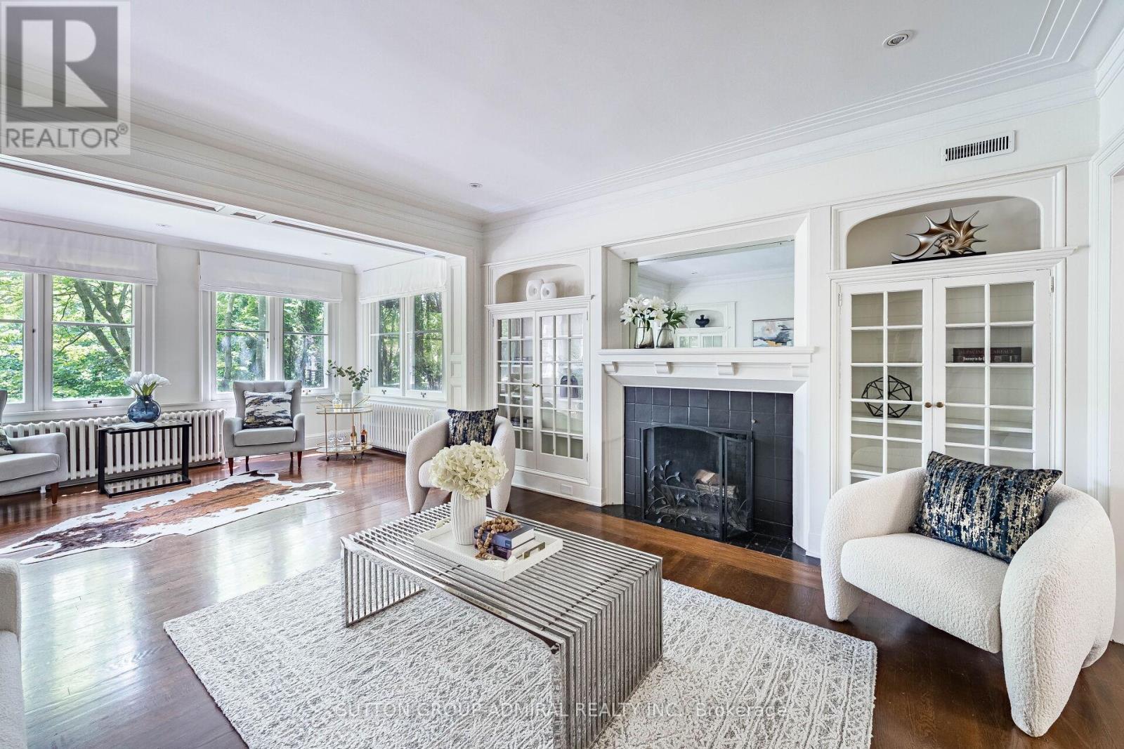 63 Highland Avenue, Toronto, Ontario  M4W 2A2 - Photo 5 - C13542212