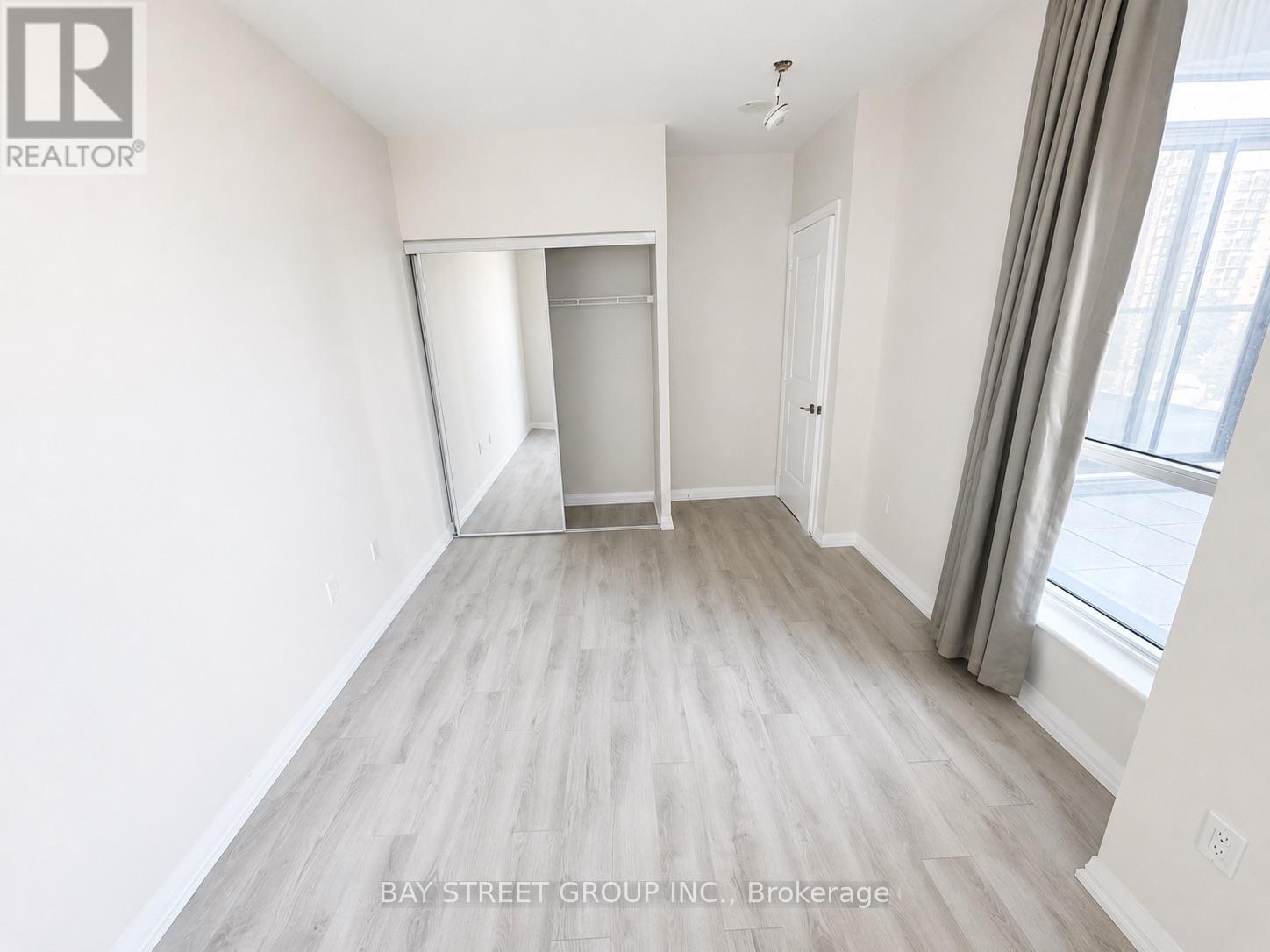302 - 65 Watergarden Drive, Mississauga, Ontario  L5R 1B2 - Photo 12 - W13709198