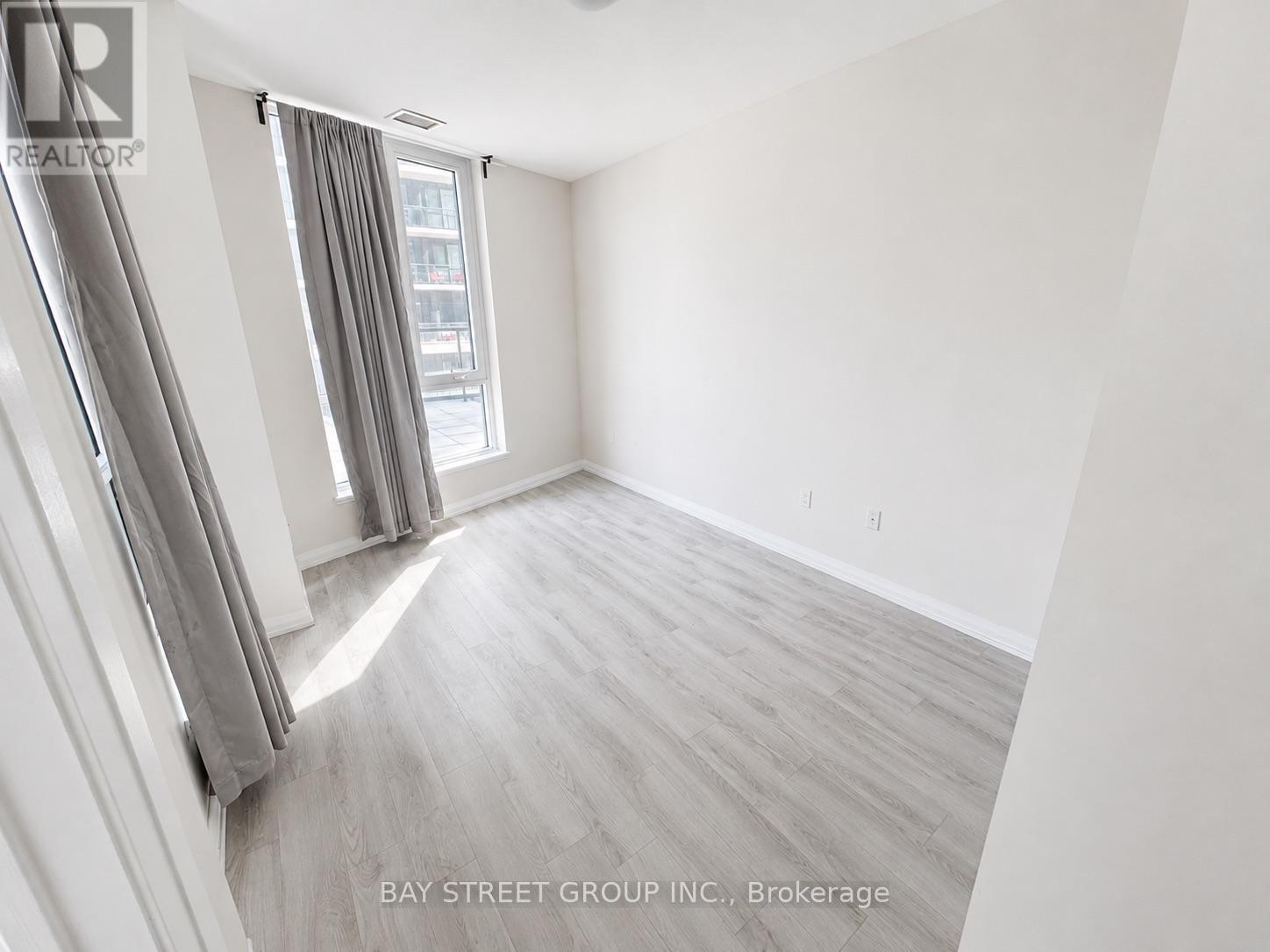 302 - 65 Watergarden Drive, Mississauga, Ontario  L5R 1B2 - Photo 13 - W13709198