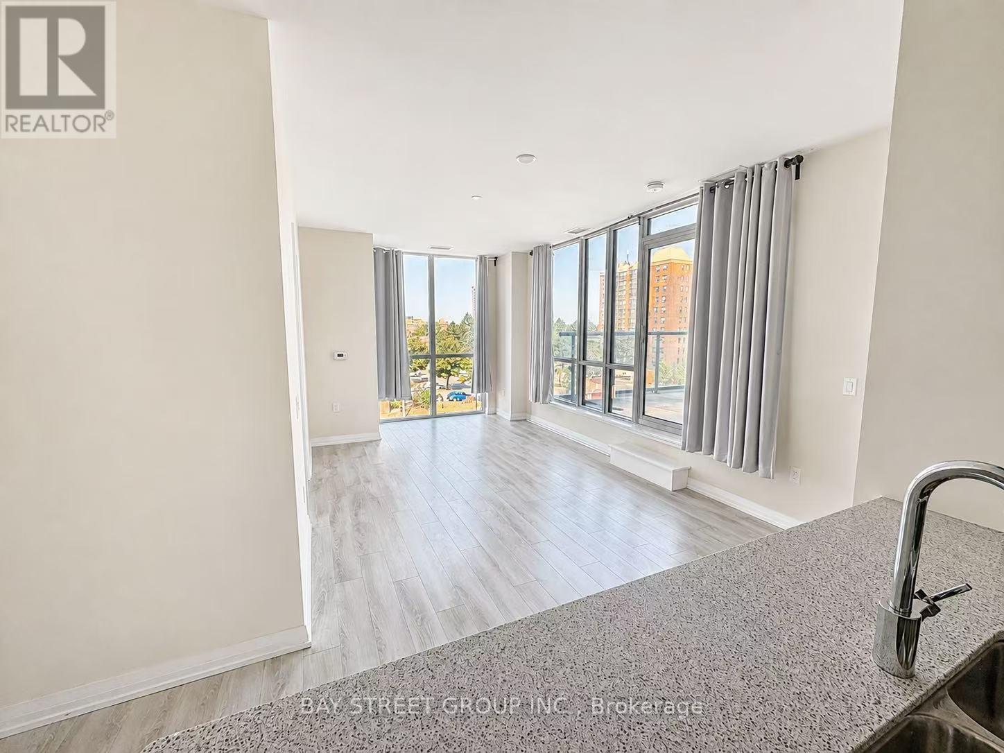 302 - 65 Watergarden Drive, Mississauga, Ontario  L5R 1B2 - Photo 7 - W13709198