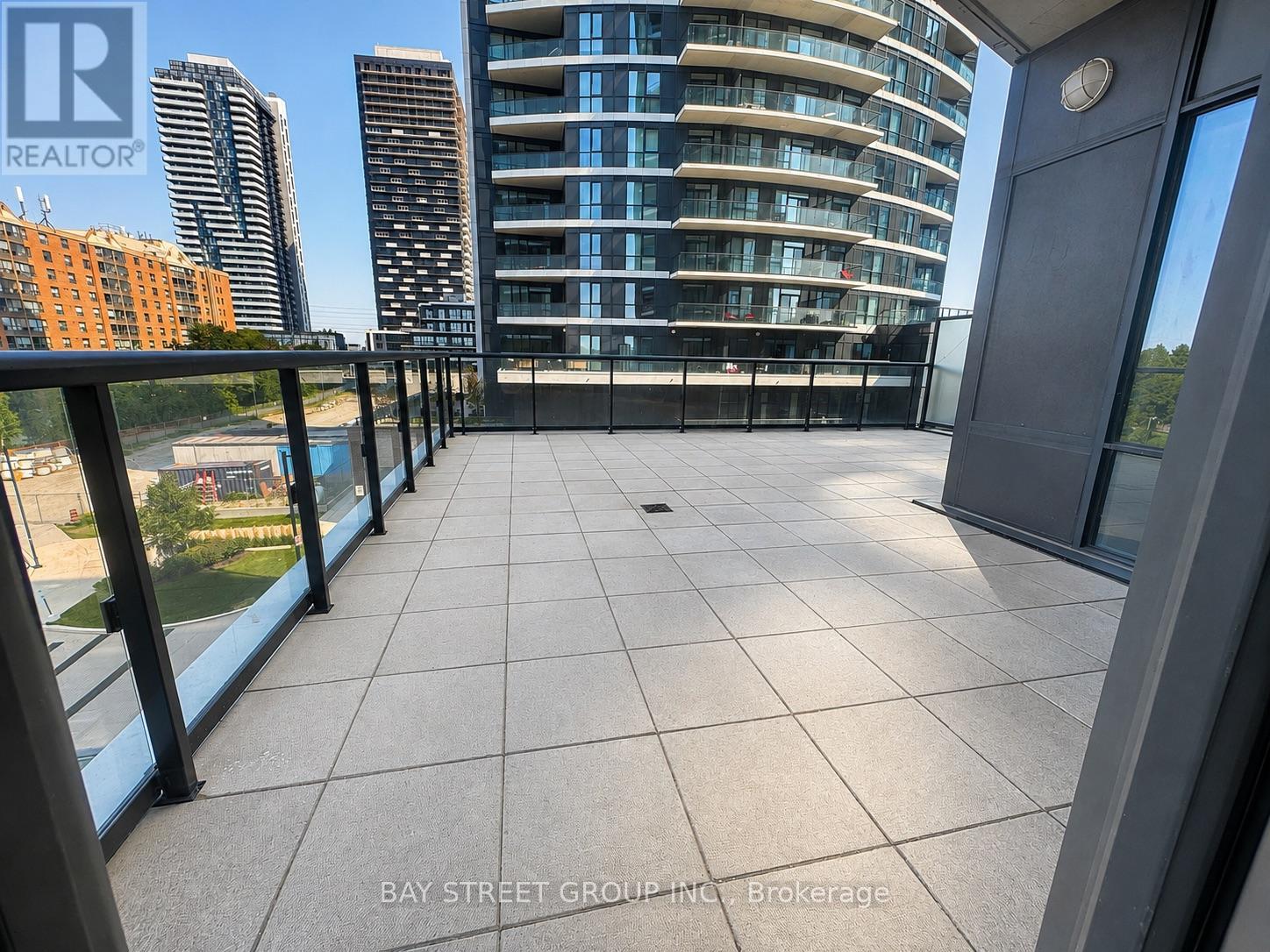 302 - 65 Watergarden Drive, Mississauga, Ontario  L5R 1B2 - Photo 8 - W13709198