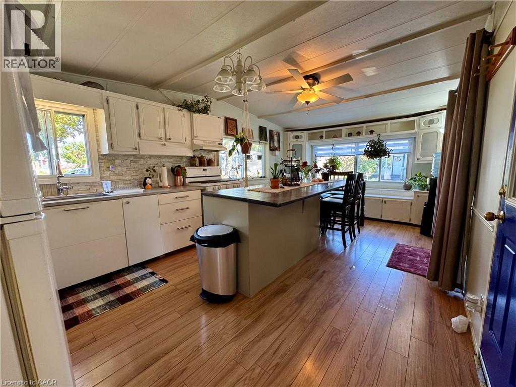 580 Beaver Creek Road Unit# 243, Waterloo, Ontario  N2J 3Z4 - Photo 5 - 40831180