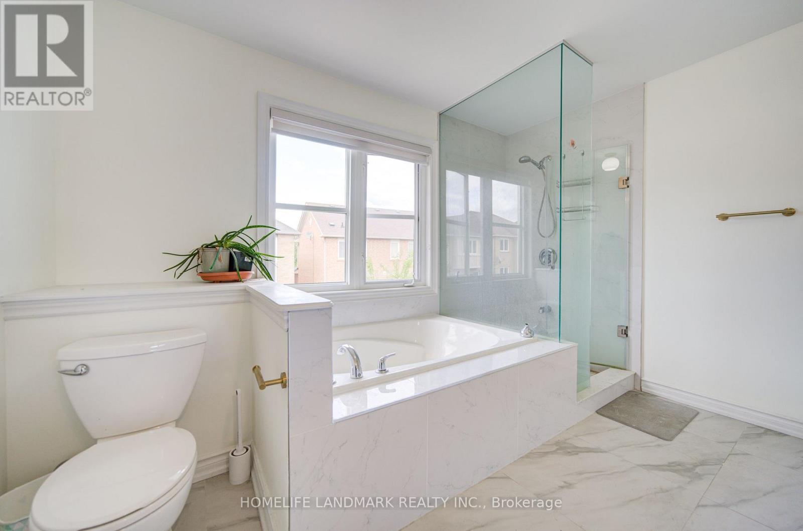 16 Barnstone Drive, Markham, Ontario L6E 2B3 - Photo 26 - N13680534