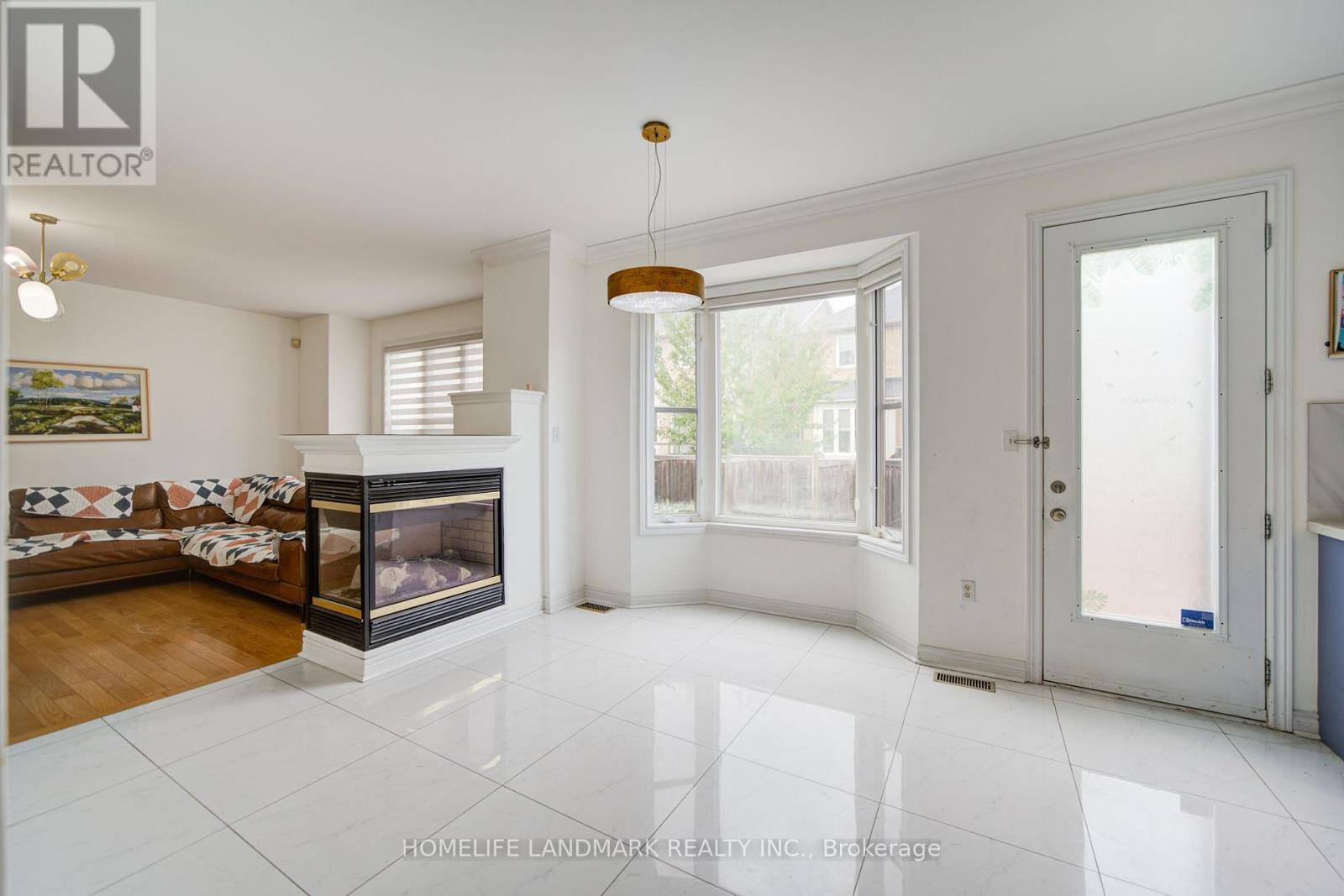 16 Barnstone Drive, Markham, Ontario L6E 2B3 - Photo 9 - N13680534