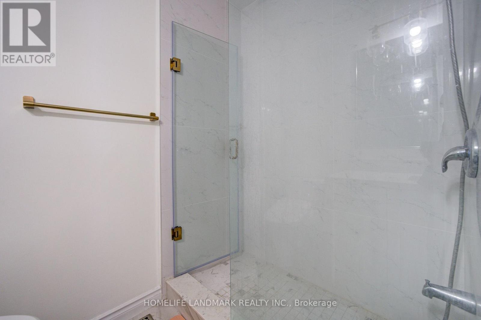 16 Barnstone Drive, Markham, Ontario L6E 2B3 - Photo 33 - N13680534