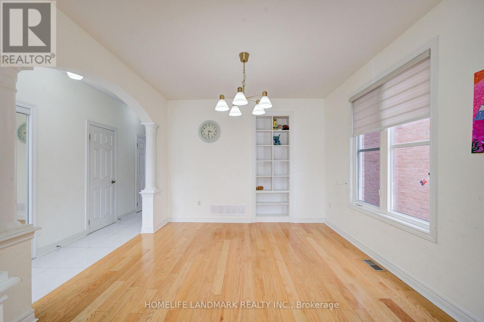 16 Barnstone Drive, Markham, Ontario L6E 2B3 - Photo 6 - N13680534